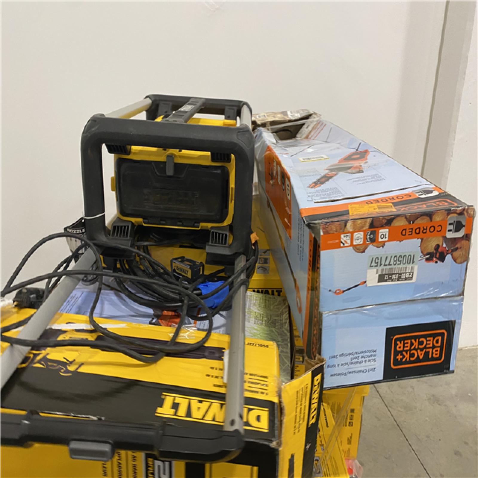 Dallas Location - As-Is Tool Pallet