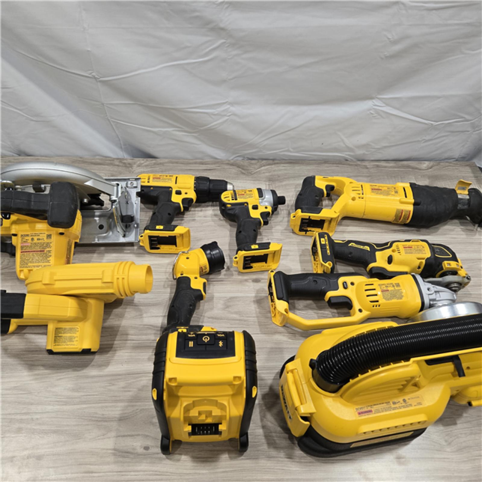 AS-IS DEWALT 20V MAX Lithium-Ion Brushed Cordless (10-Tool) Combo Kit
