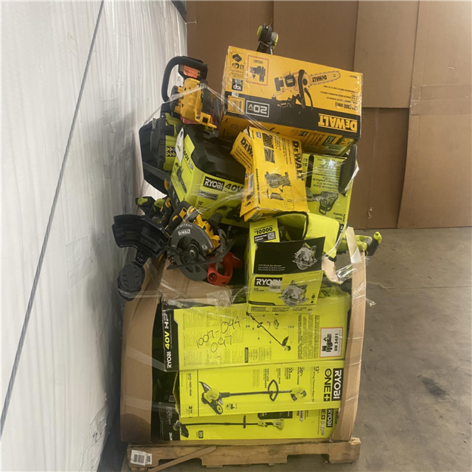Houston Location AS IS - Tool Pallet