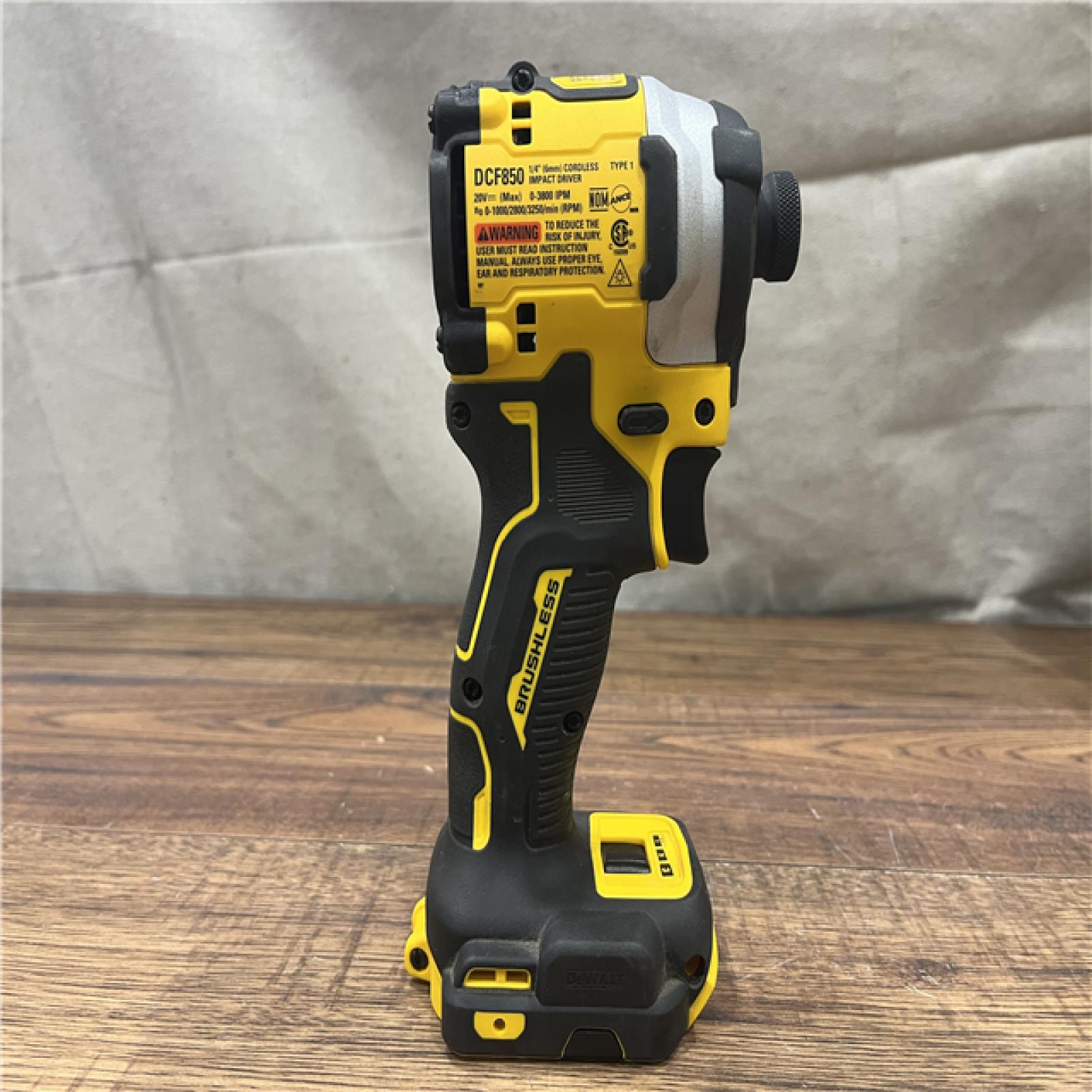 AS-IS DEWALT ATOMIC 20V MAX Lithium-Ion Cordless 1/4 in. Brushless Impact Driver Kit, 5 Ah Battery, Charger, and Bag
