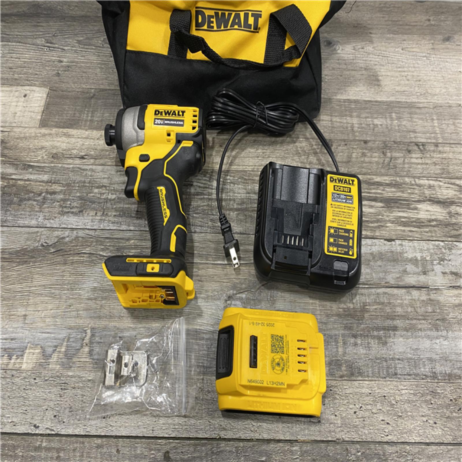 AS-IS DEWALT Atomic 20V Max Lithium-Ion Brushless Cordless Compact 1/4 in. Impact Driver Kit