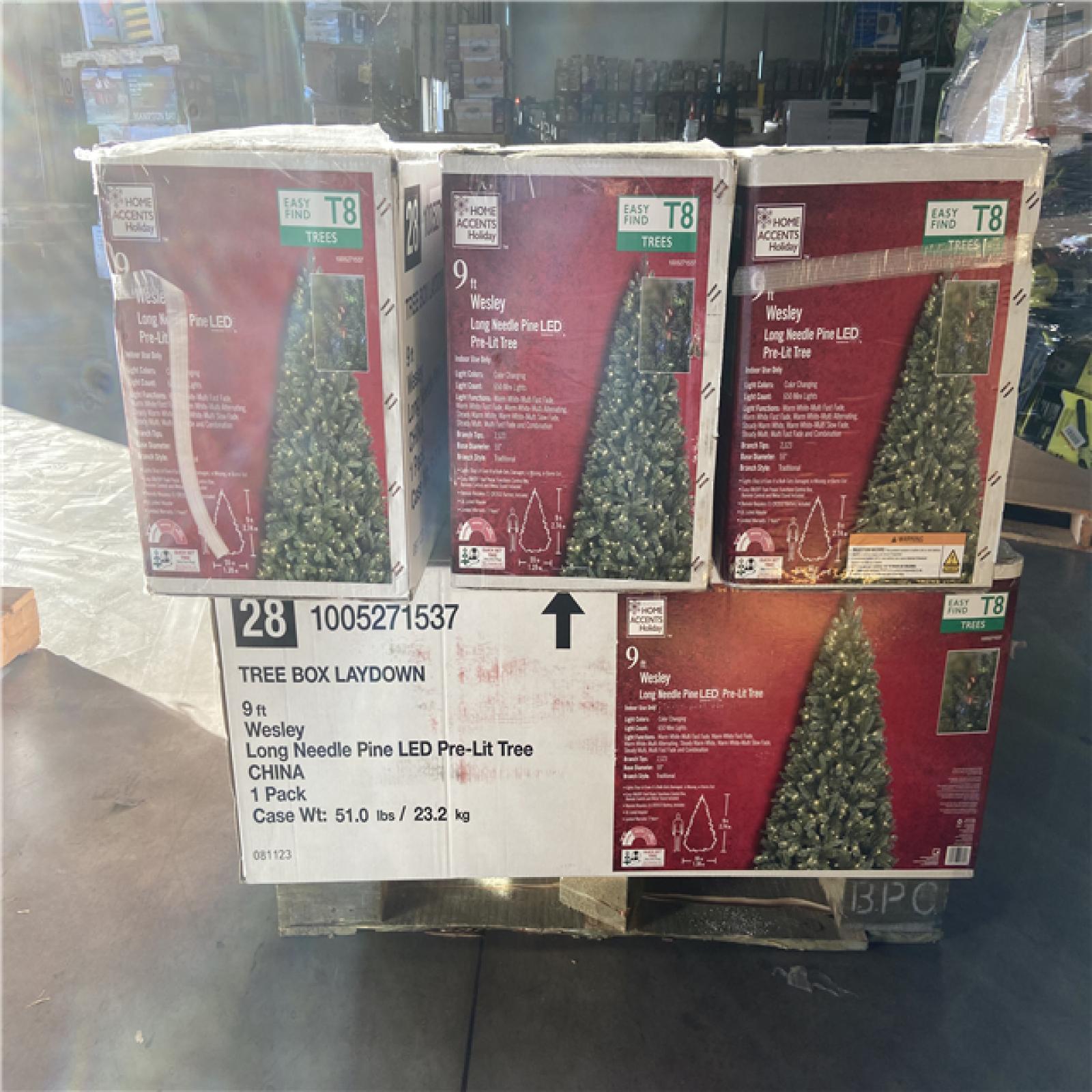 DALLAS LOCATION -  Home Accents Holiday 9 ft. Pre-Lit LED Wesley Pine Artificial Christmas Tree - 6 UNITS