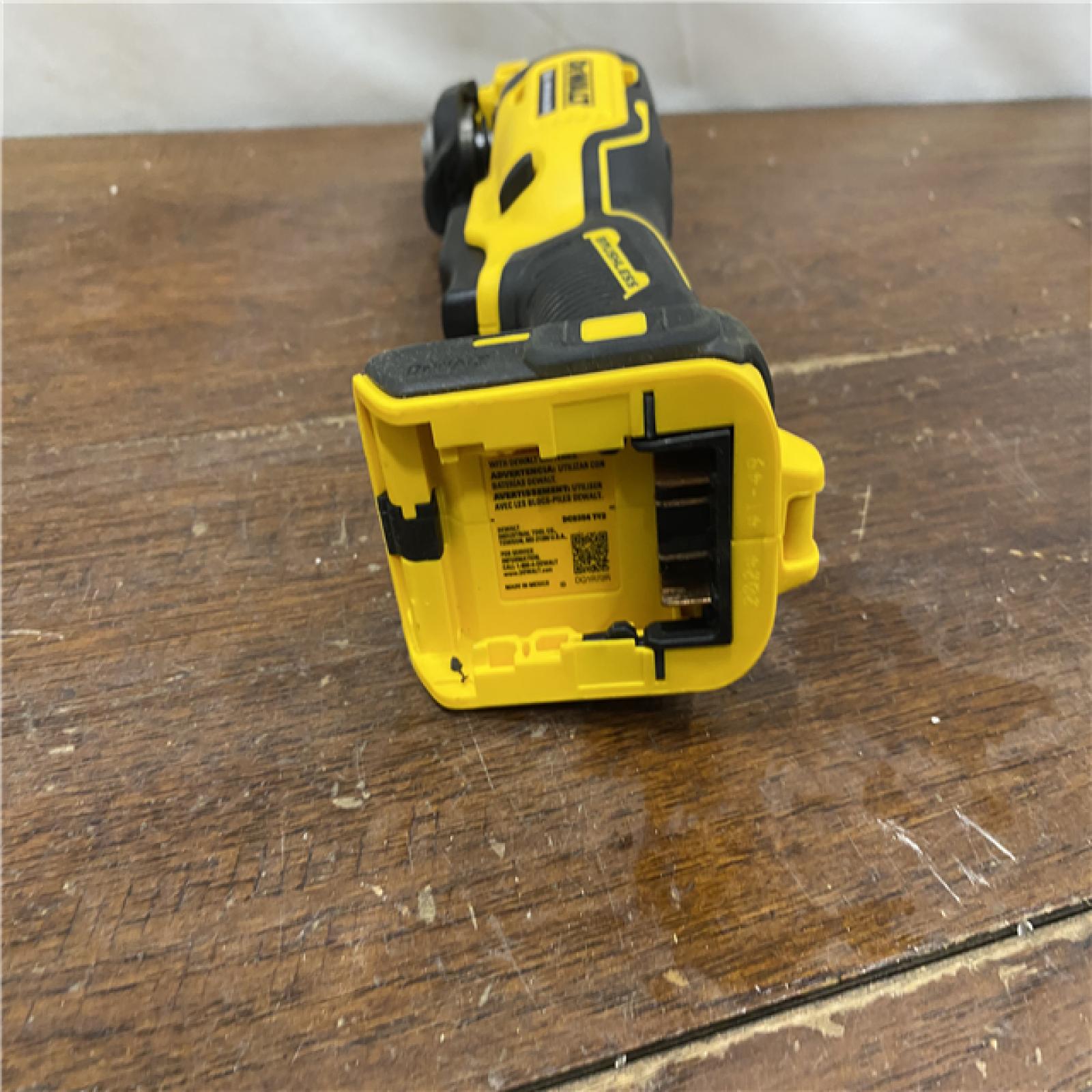 AS-IS ATOMIC 20V MAX Cordless Brushless Oscillating Multi Tool (Tool Only)