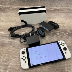 AS-IS Nintendo Switch OLED - Game console
