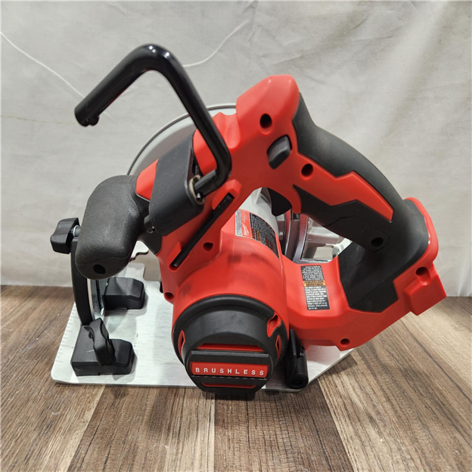 AS-IS- Milwaukee 7-1/4 18V Brushless Circular Saw (TOOL ONLY)