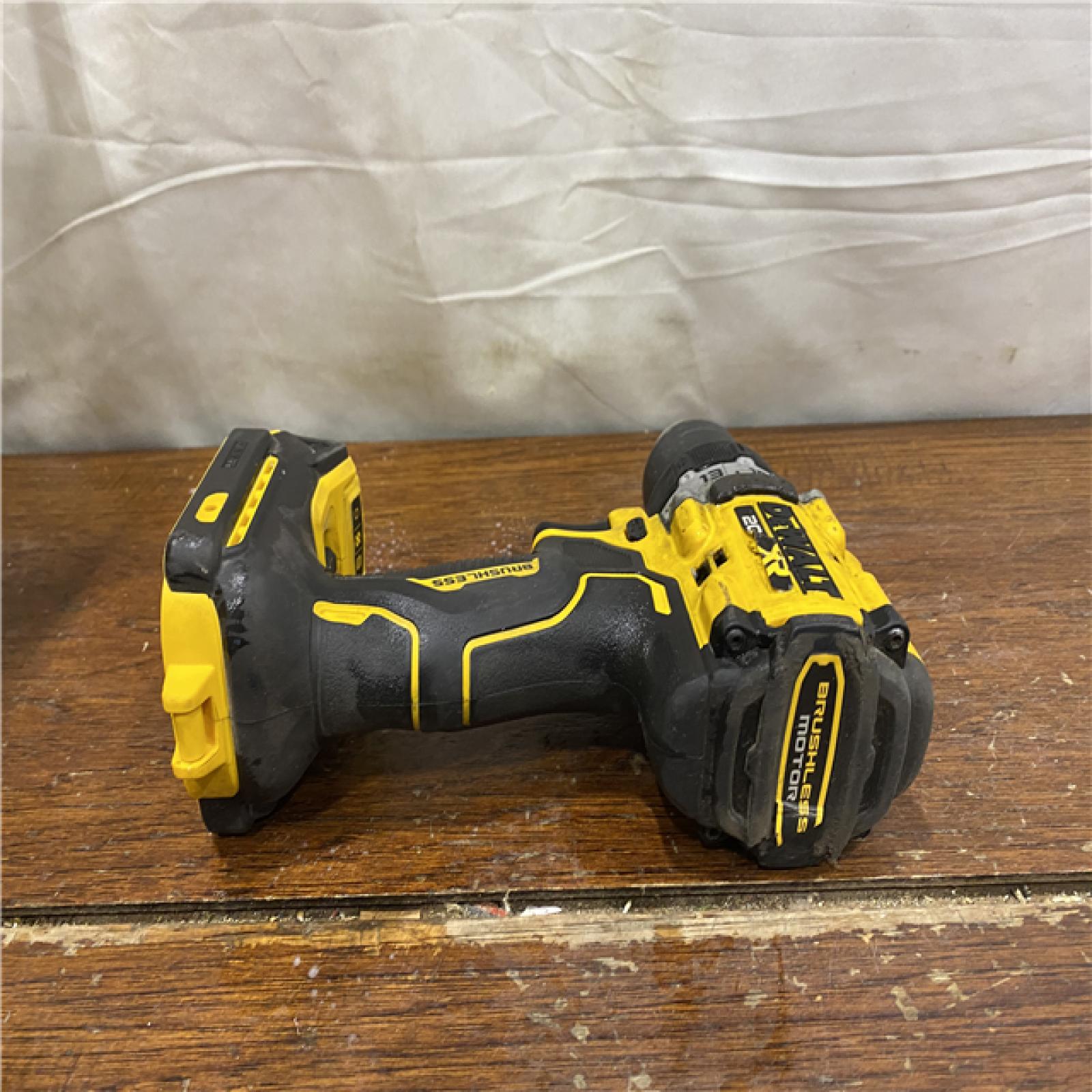 AS-IS DEWALT 20V MAX XR Brushless Cordless 1/2 Drill/Driver Kit