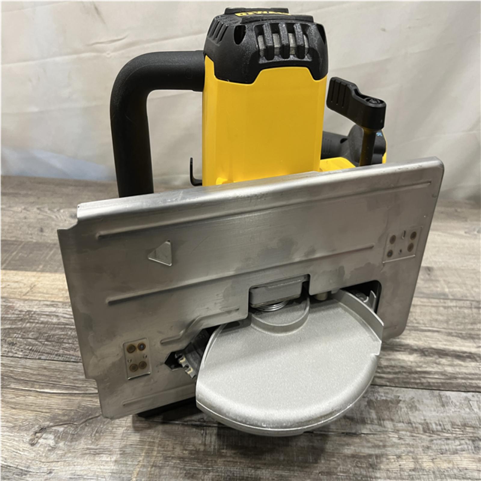 AS-IS DEWALT 20-Volt MAX 7-1/4 in. Cordless Metal Cutting Circular Saw (Tool only)