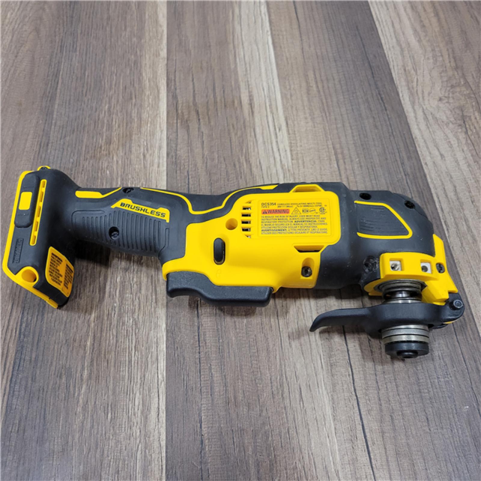 AS-IS DEWALT ATOMIC 20V MAX Cordless Brushless Oscillating Multi Tool (Tool Only)