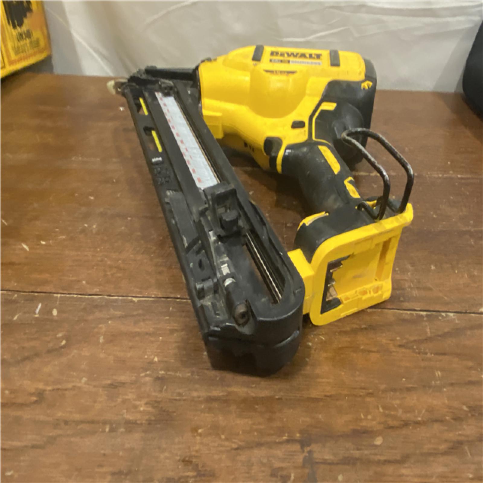 AS-IS DEWALT 20V MAX XR 15 Ga. Cordless 34 Deg Nailer 20 V