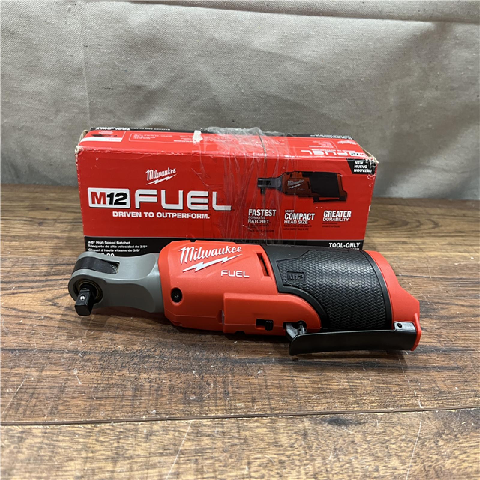 AS-IS Milwaukee 2567-20 M12 FUEL Brushless Lithium-Ion 3/8 in. Cordless High Speed Ratchet (Tool Only)