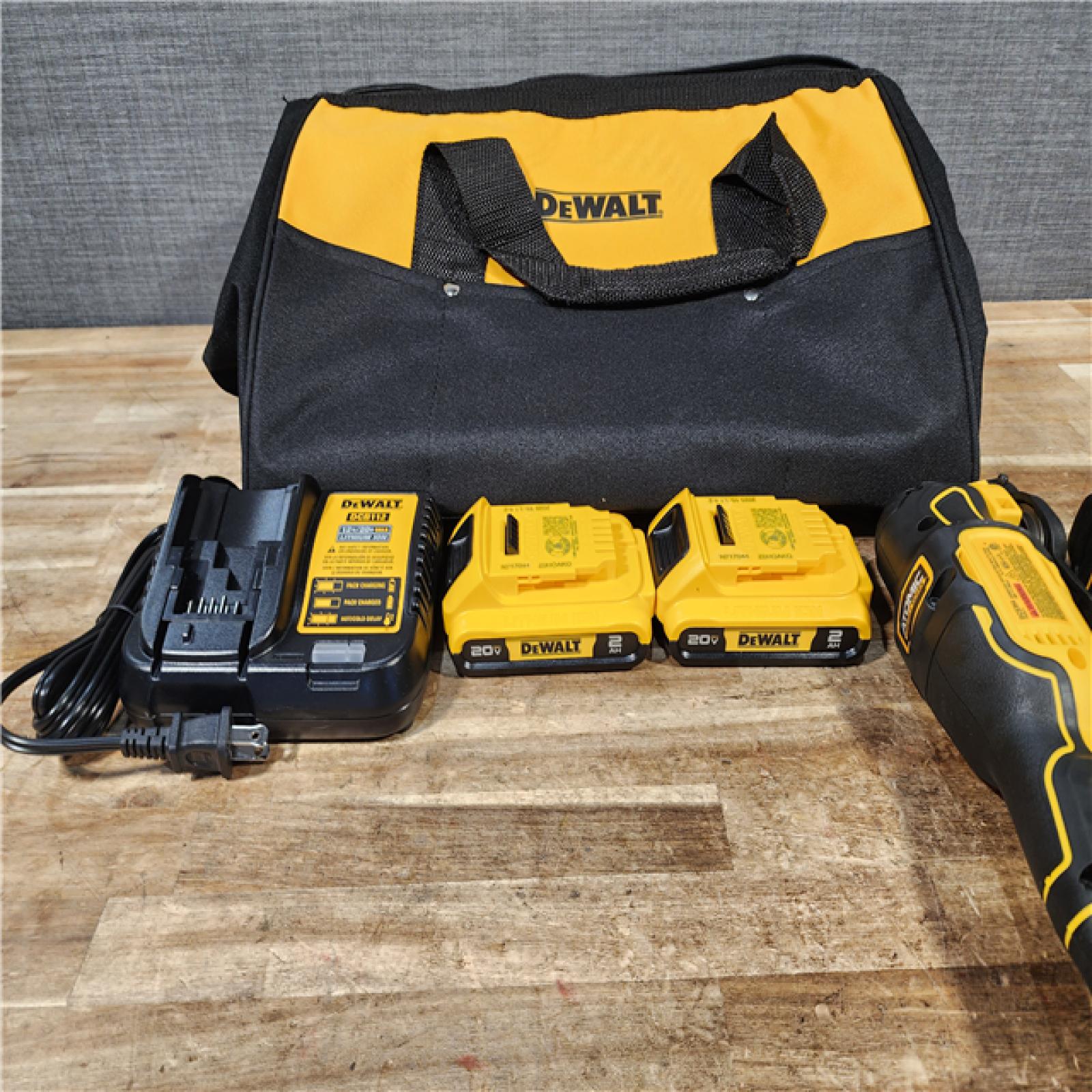 HOUSTON LOCATION - AS - IS DEWALT 2 TOOL COMBO KIT W/ (2) BATTERY & CHARGER