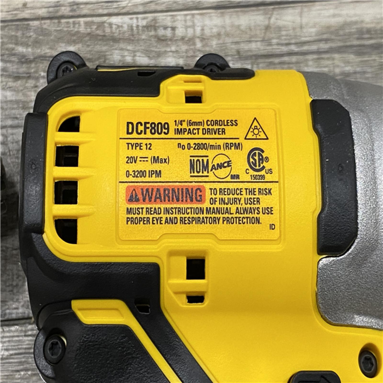 AS-IS DEWALT ATOMIC 20-Volt MAX Lithium-Ion Cordless Combo Kit