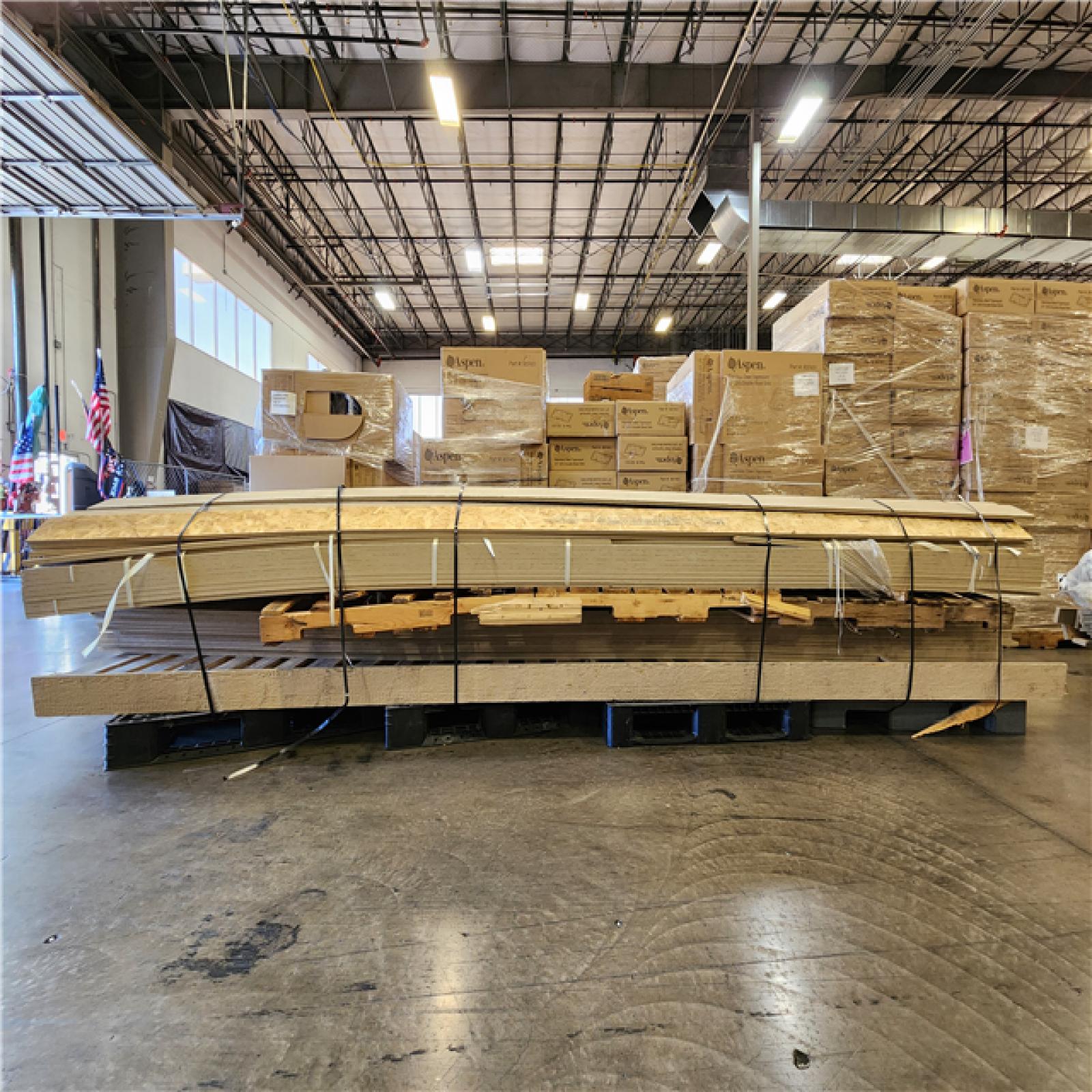 Phoenix Location Pallet of LP Smart Side Trim Pieces