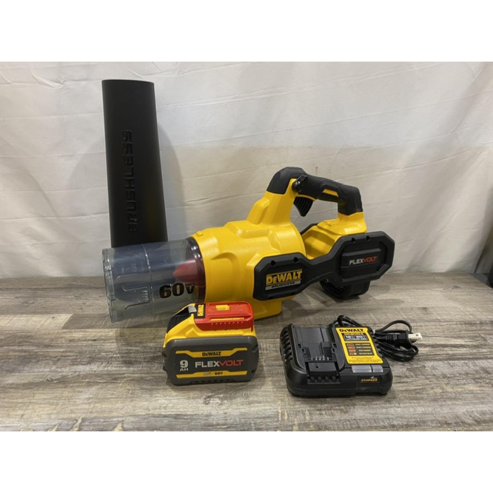 AS-IS DEWALT FLEXVOLT 60V MAX 125 MPH 600 CFM Brushless Cordless Battery Powered Blower Kit