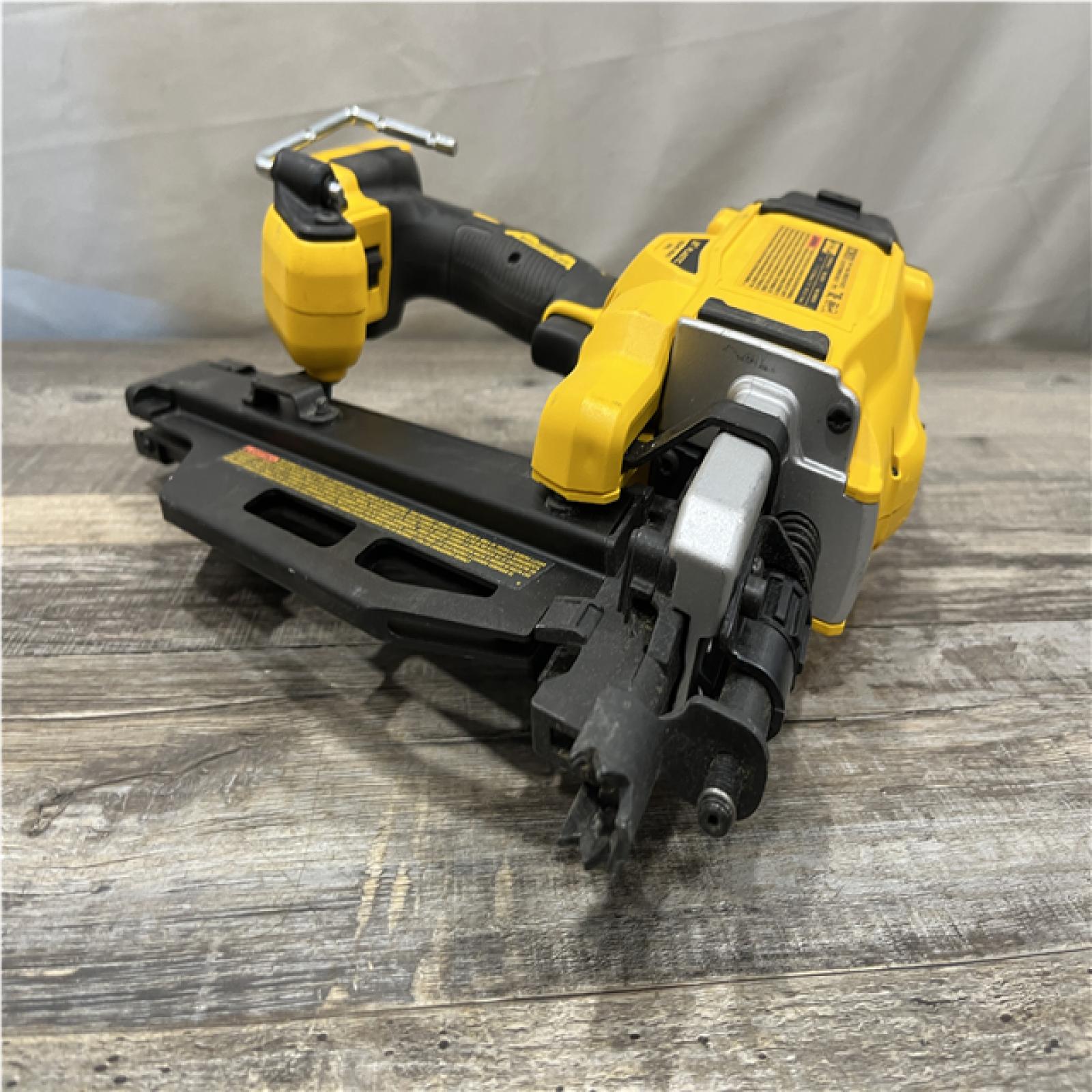 AS-IS DEWALT 20-Volt 21° Cordless Framing Nailer (Tool-Only)