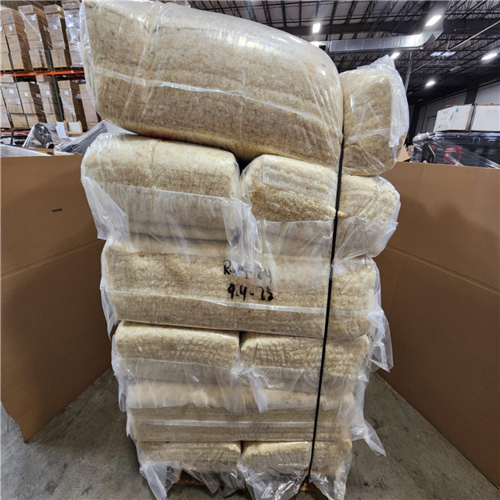 Phoenix NEW Havelock Wool R-14 Unfaced Wool Insulation Batt L:46.5 T:3.5 W:23.5 (1080 SF/ 12 Bags) Pallet