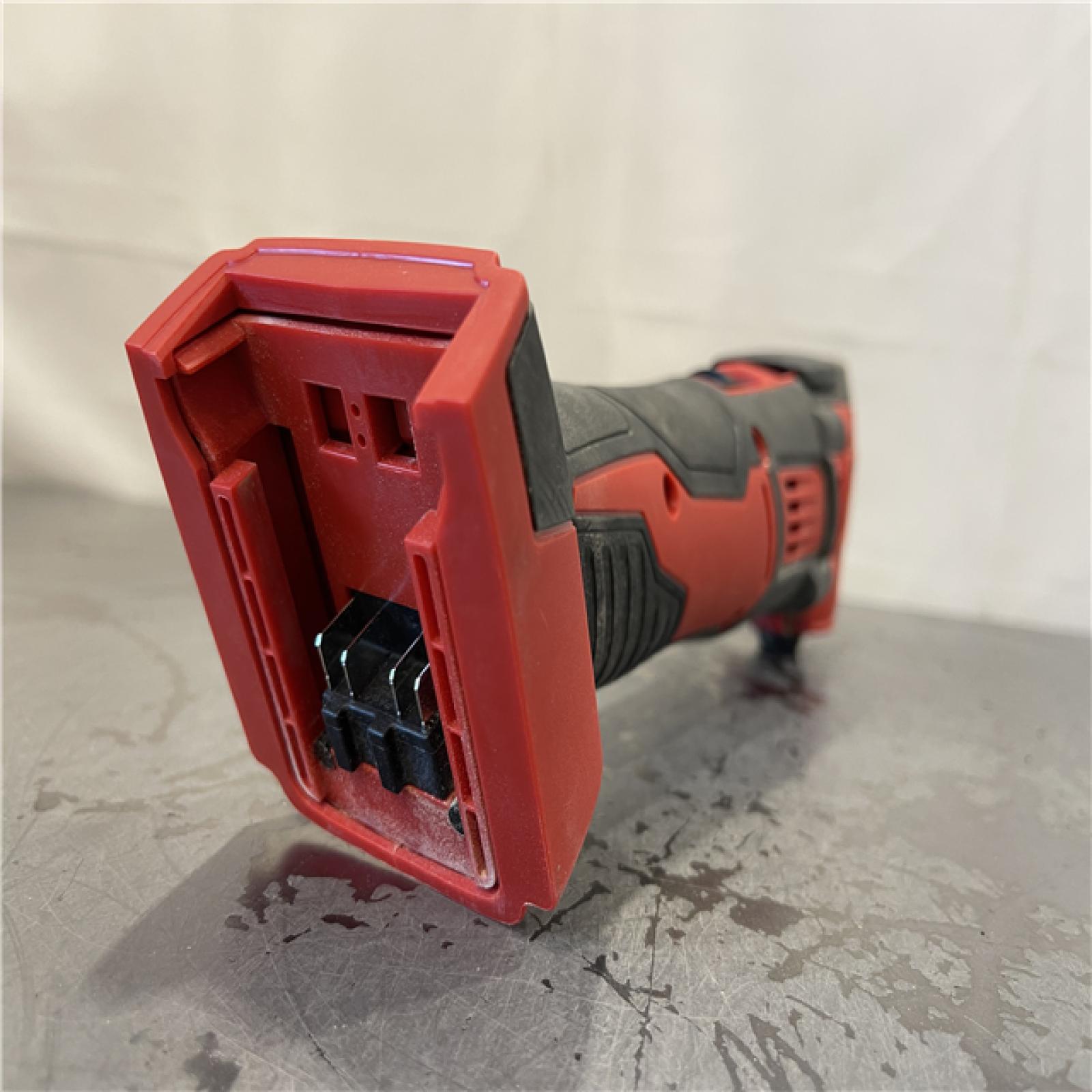 AS-IS - Milwaukee M18 18V Lithium-Ion Cordless Oscillating Multi-Tool