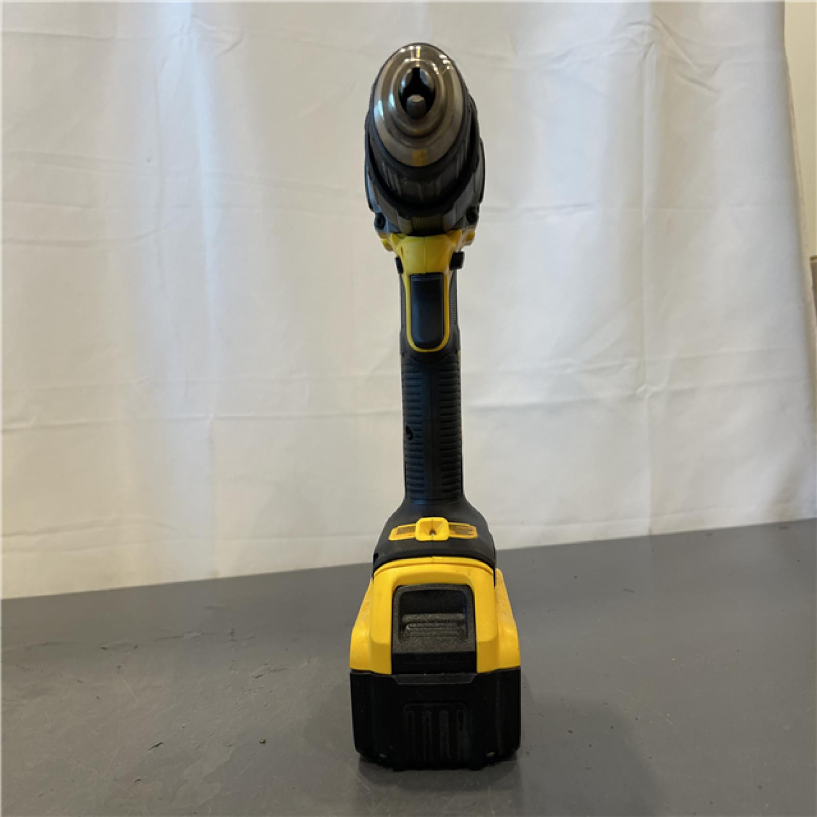 AS-IS - DEWALT ATOMIC 20V Lithium-Ion Cordless 1/2 in. Hammer Drill Kit