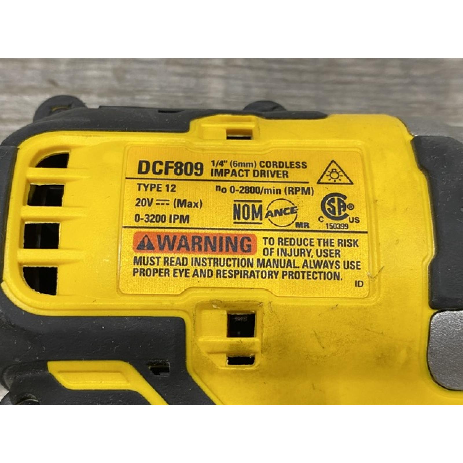 AS-IS DEWALT ATOMIC 20-Volt MAX Lithium-Ion Cordless Combo Kit