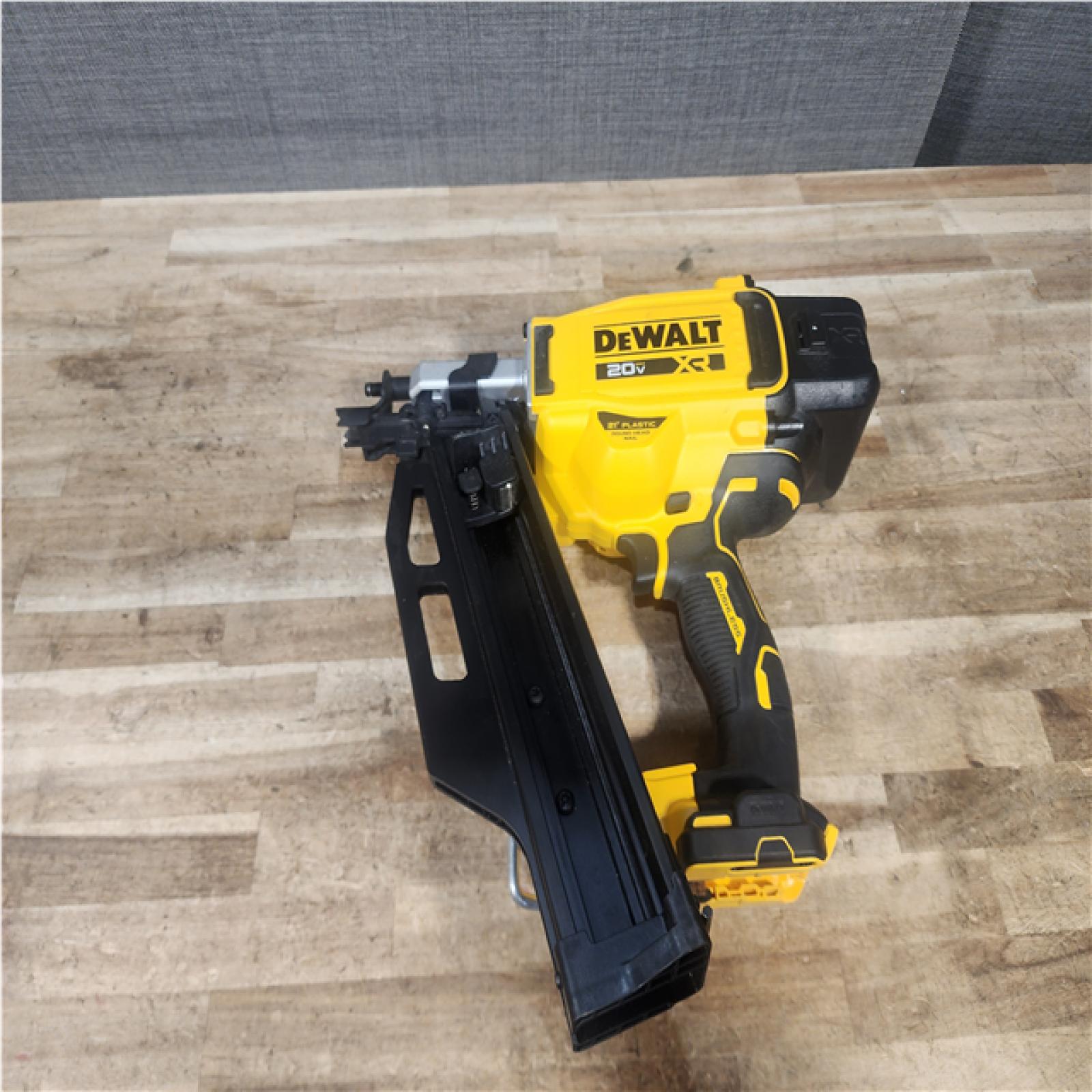 Houston Location AS-IS DEWALT 20-Volt 21° Cordless Framing Nailer (Tool-Only)