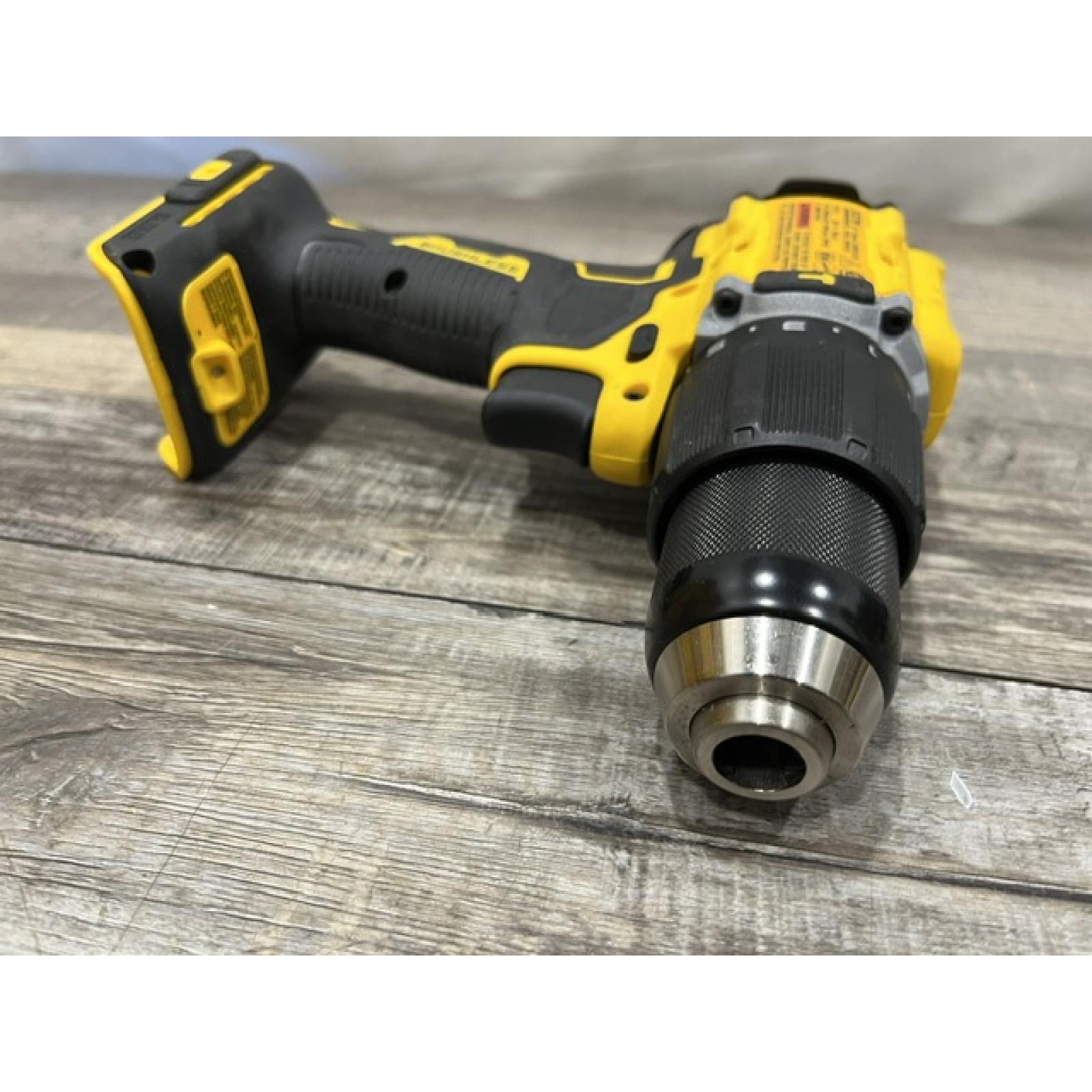 AS-IS DEWALT ATOMIC 20V Lithium-Ion Cordless 1/2 in. Hammer Drill Kit