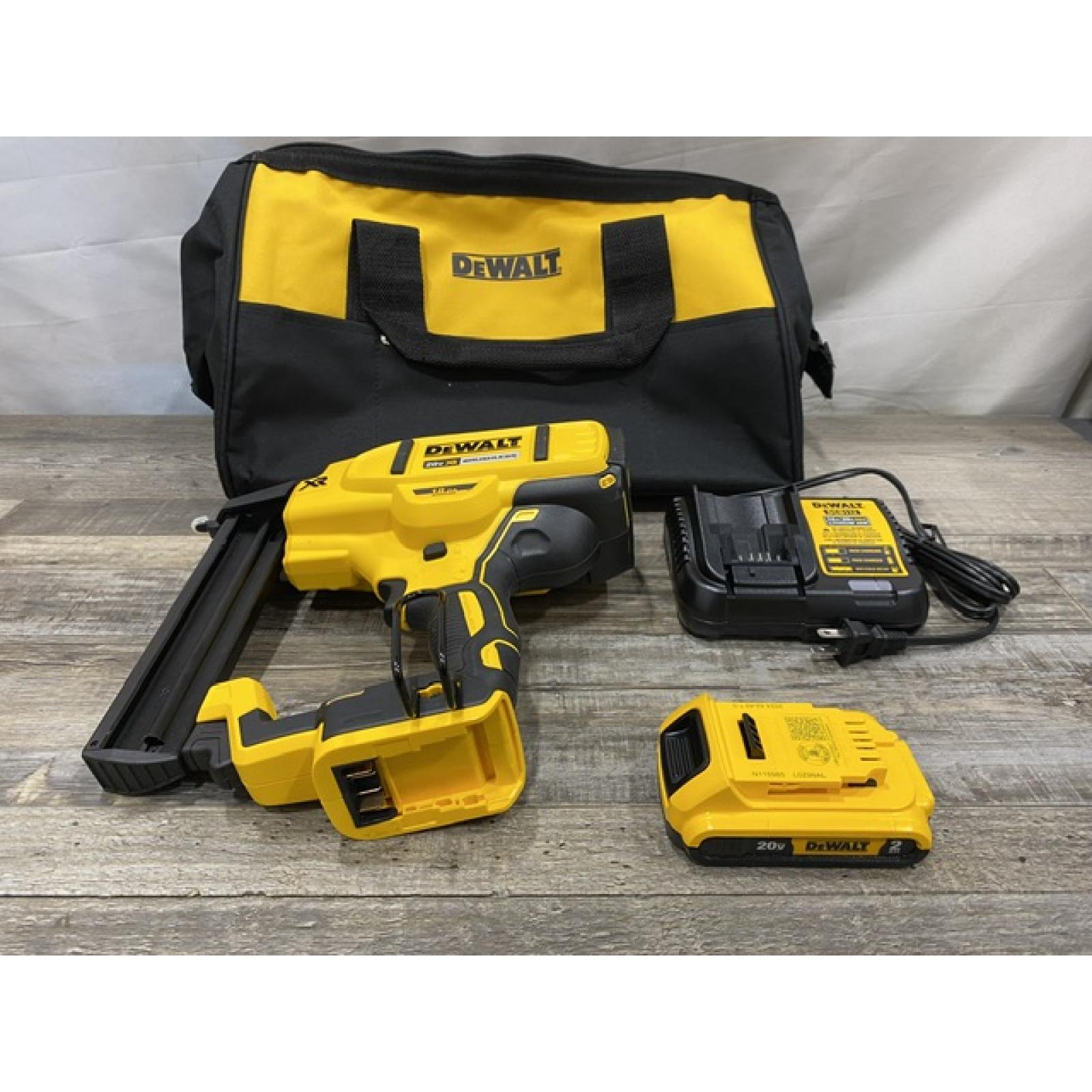 AS-IS DEWALT 20V MAX XR Lithium-Ion Cordless 18-Gauge Narrow Crown Stapler Kit