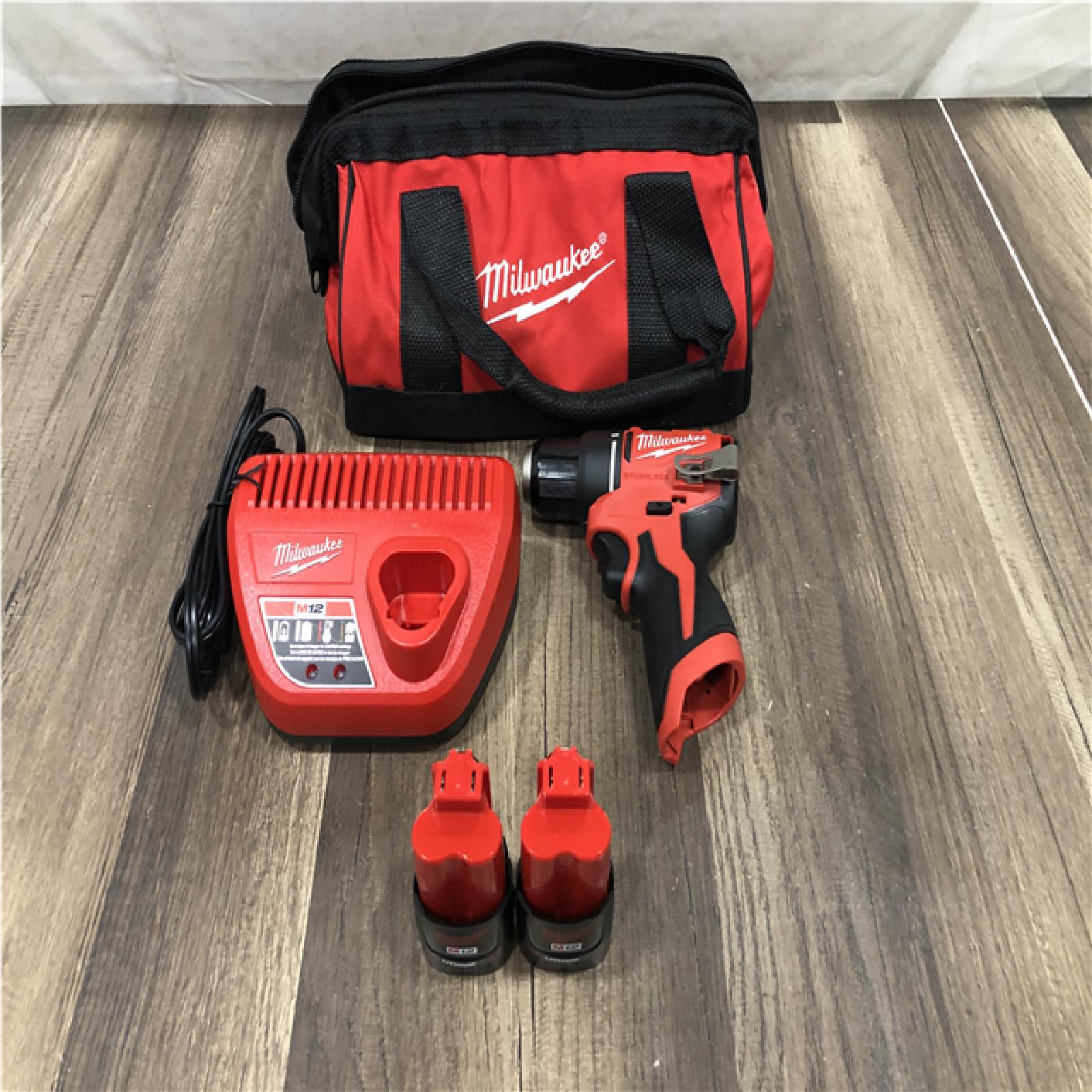 AS-IS Milwaukee 12-Volt Lithium-Ion Brushless Cordless Subcompact Brushless Drill Driver Kit