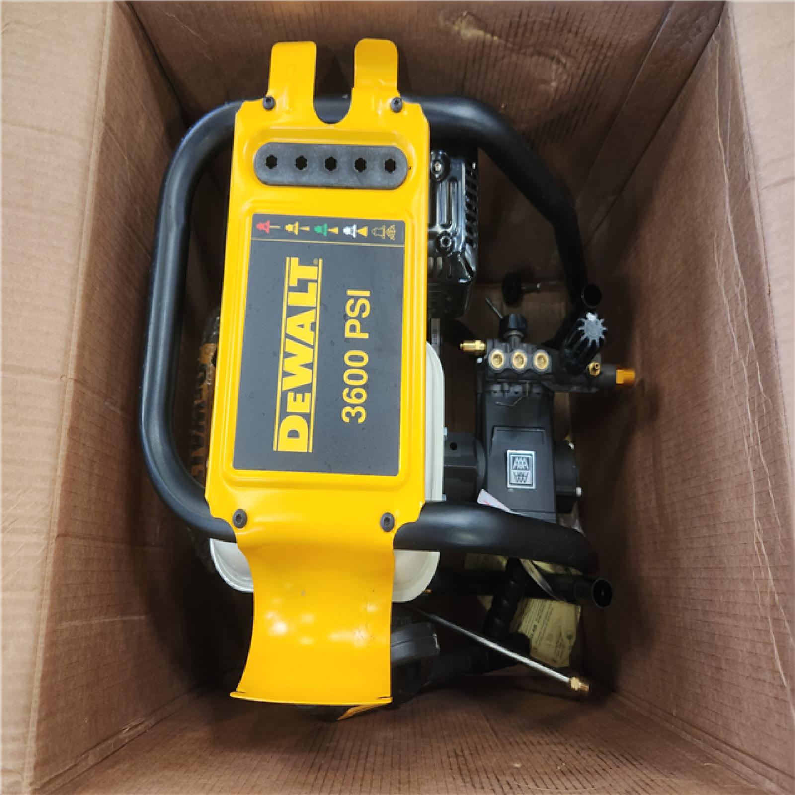 Phoenix DEWALT 3600 PSI 2.5 GPM Gas Pressure Washer with Honda GX200 Engine  Heavy-Duty Commercial Cold Water Power Cleaner (NO Hose)