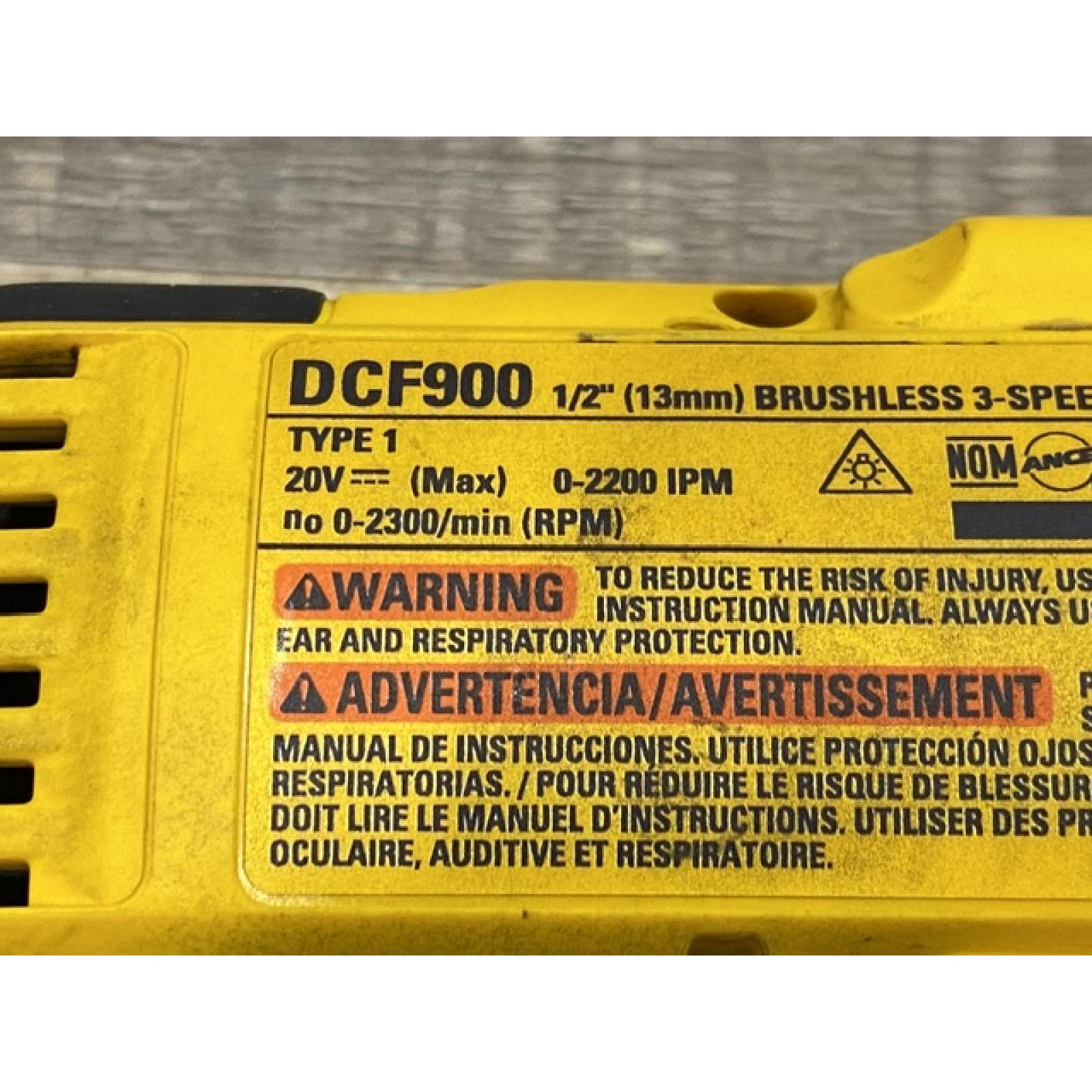 AS-IS DEWALT 20V MAX Lithium-Ion Cordless 1/2 in. Impact Wrench Kit