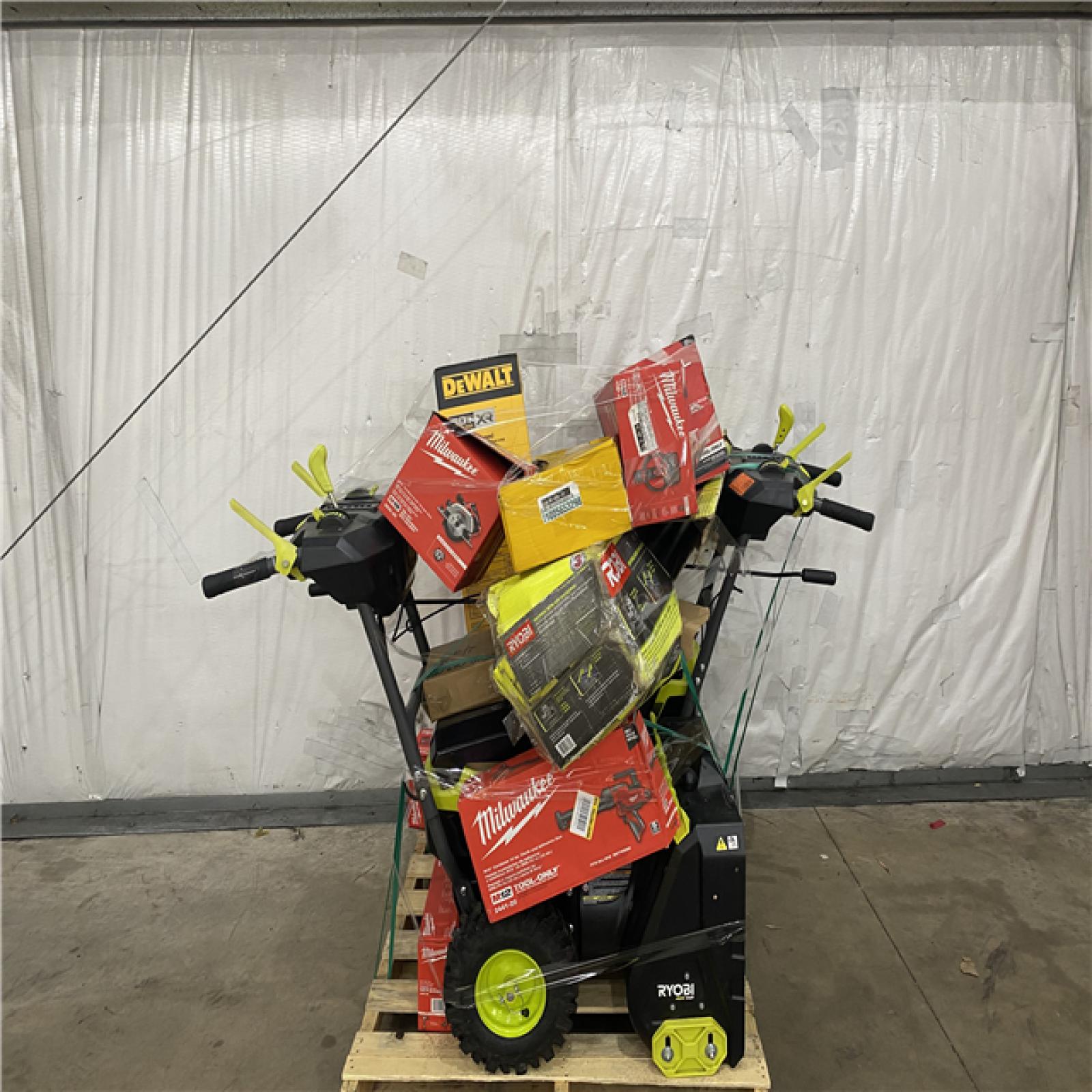 Houston Location AS IS - Tool Pallet