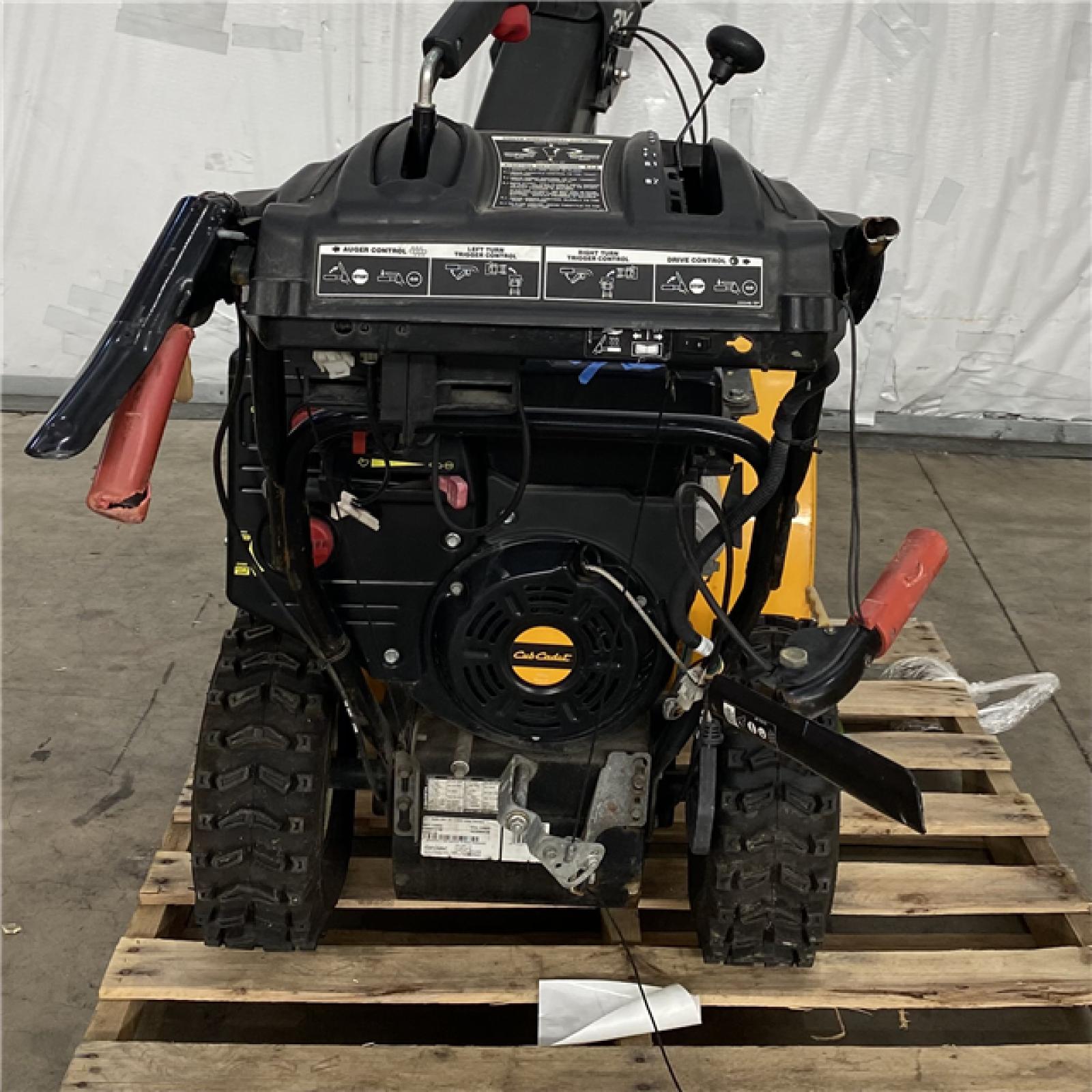 Houston Location - AS-IS Cub Cadet 3x 26'' in Snow Blower