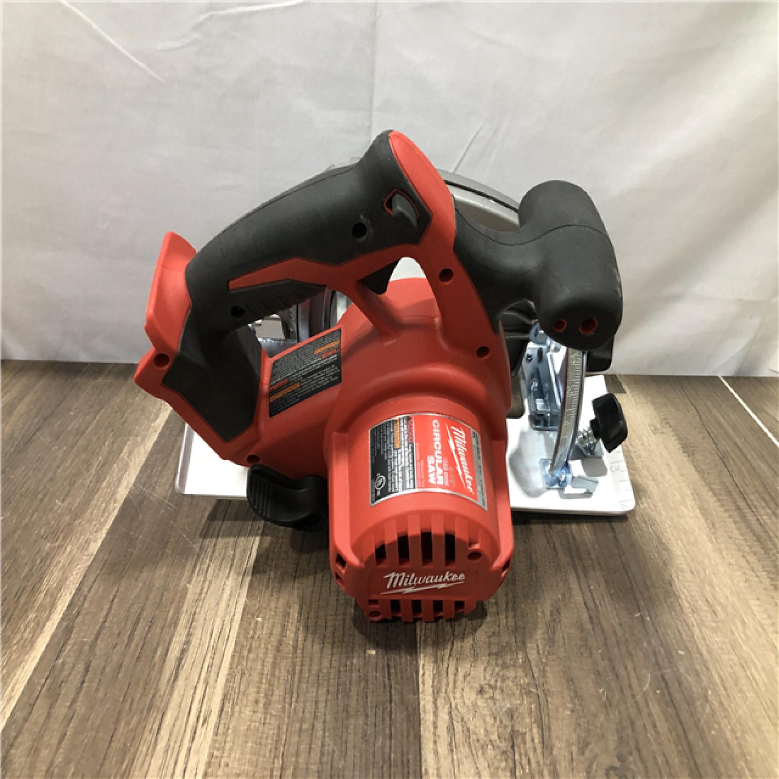 AS-IS Milwaukee M18 18V Lithium-Ion Cordless 6-1/2 in. Circular Saw (Tool-Only)