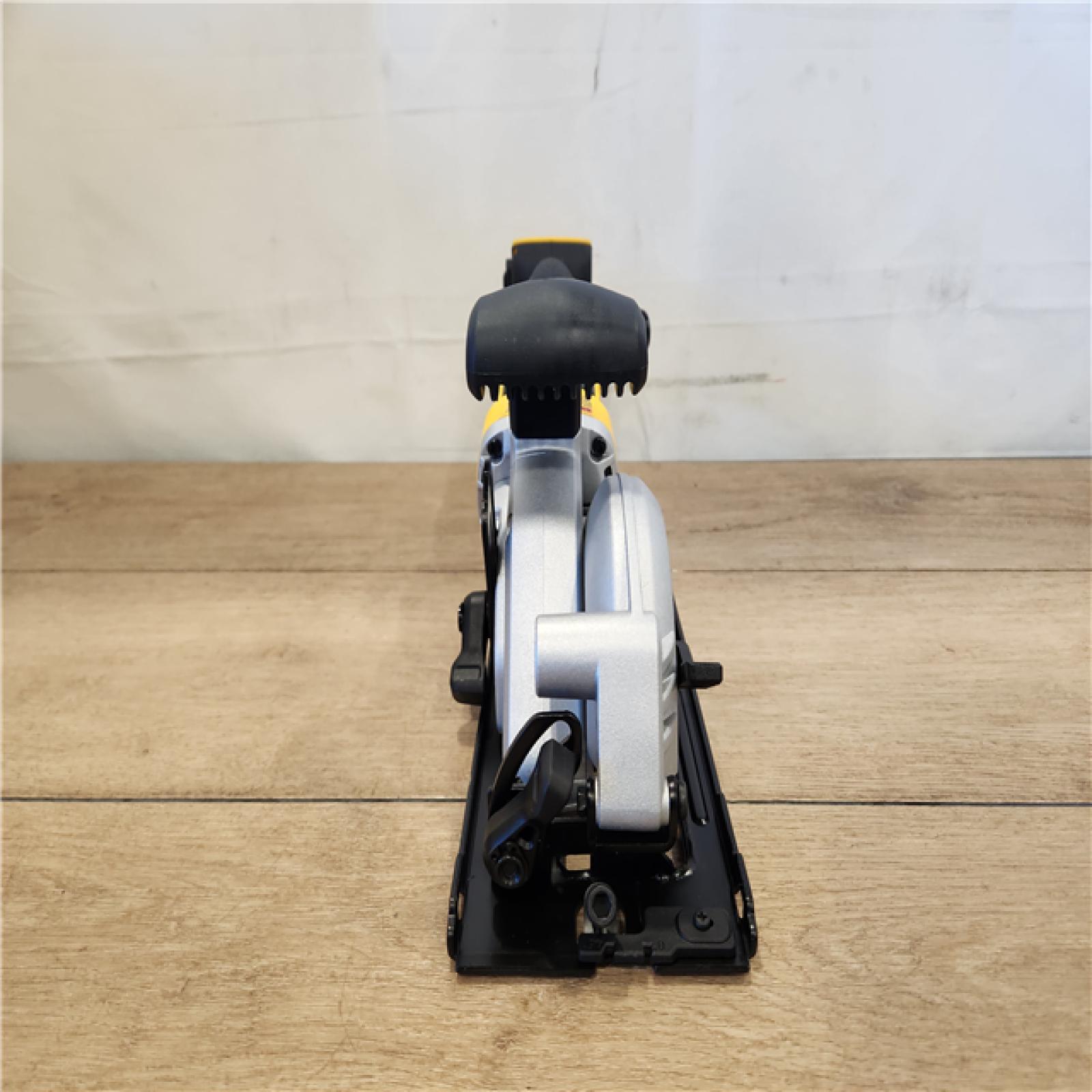 AS-IS- DEWALT ATOMIC 20V MAX Cordless Brushless 4-1/2 in. Circular Saw (Tool Only)