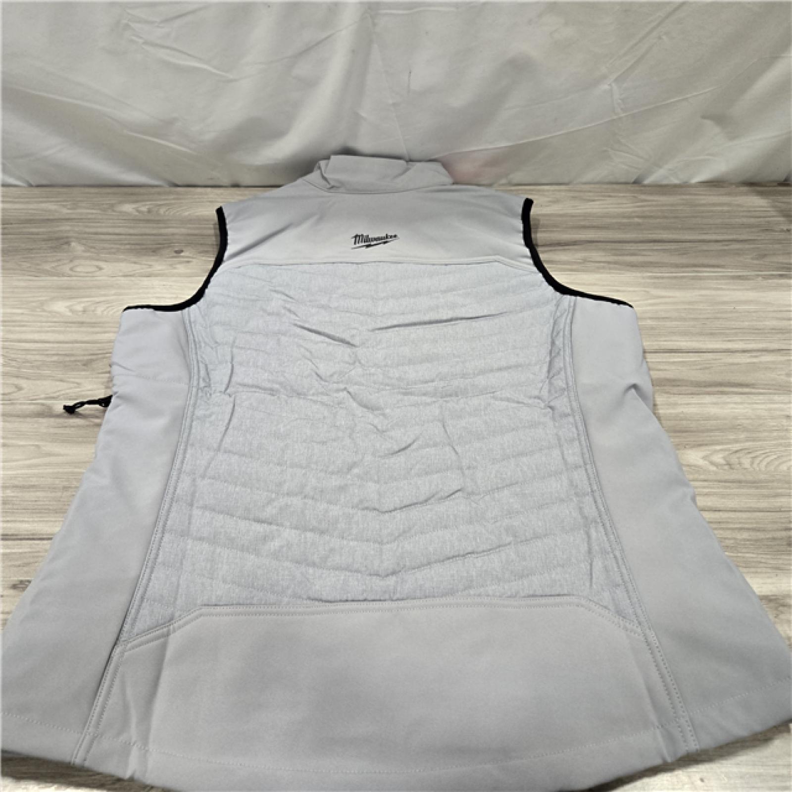 AS-IS Milwaukee Gray Large Women's Heated Vest Kit