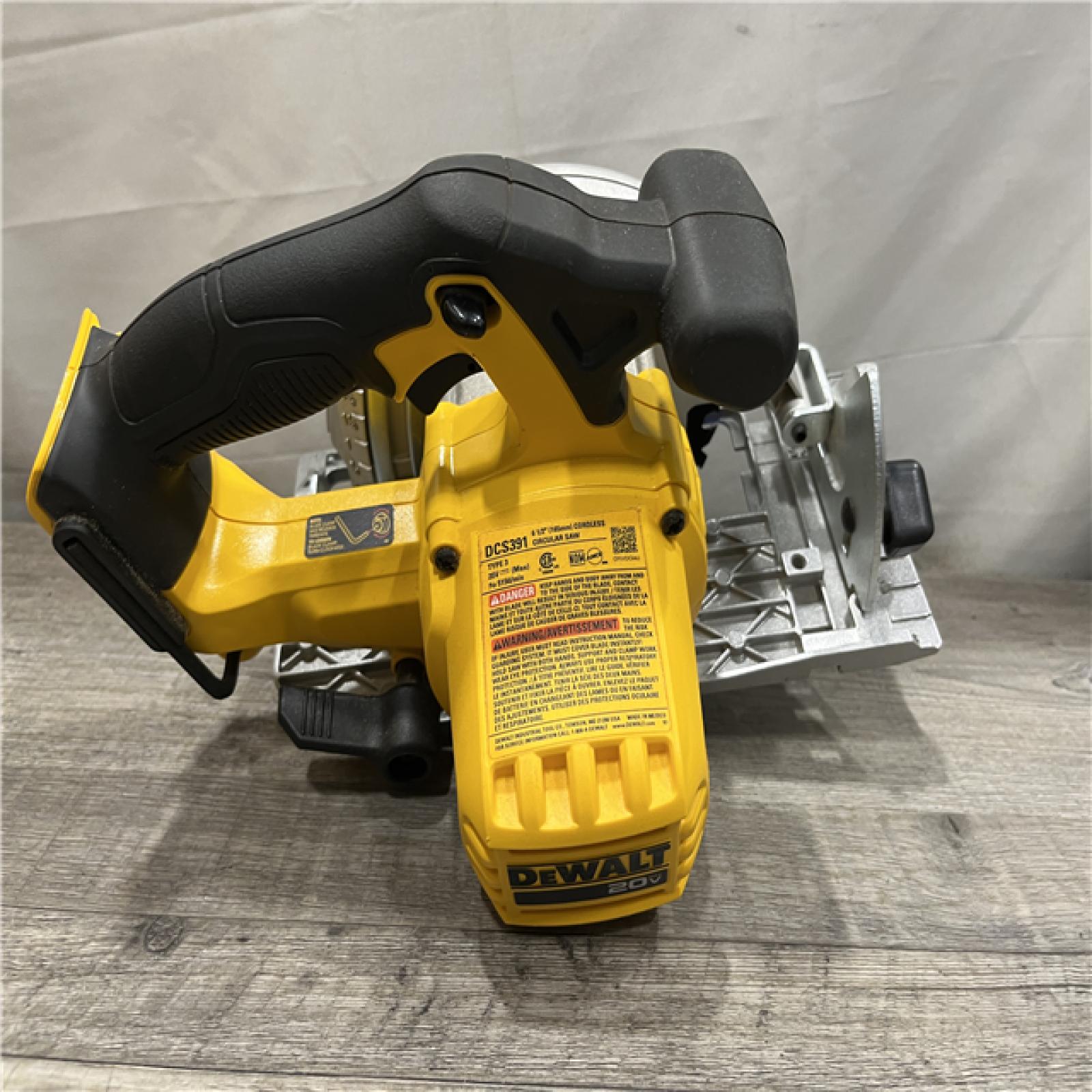 AS-IS DEWALT 20-Volt MAX Lithium-Ion Cordless 6-1/2 in. Circular Saw (Tool-Only)