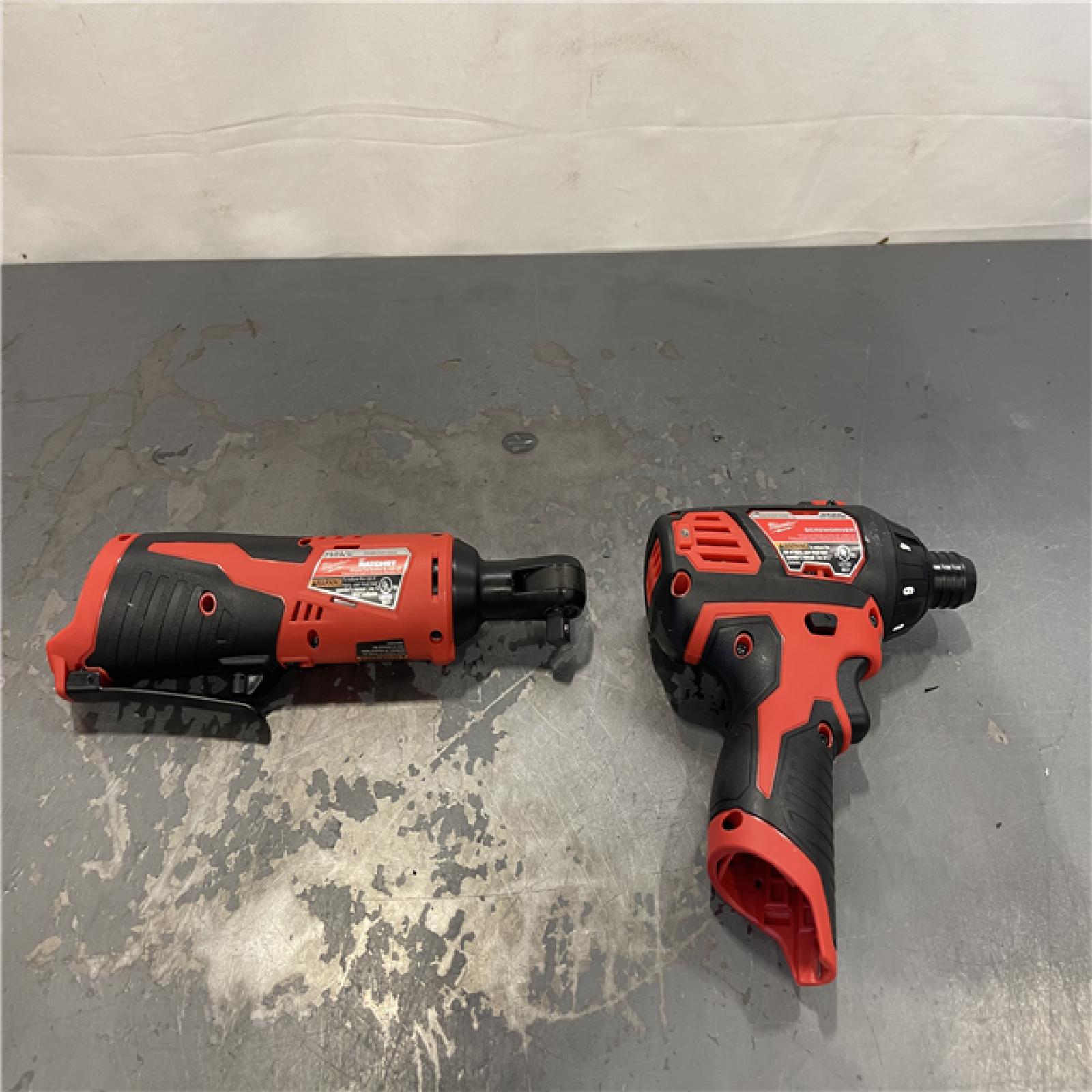 AS-IS- Milwaukee M12 Brushed Cordless 3/8 in. Ratchet and Screwdriver (2-Tool) Combo Kit