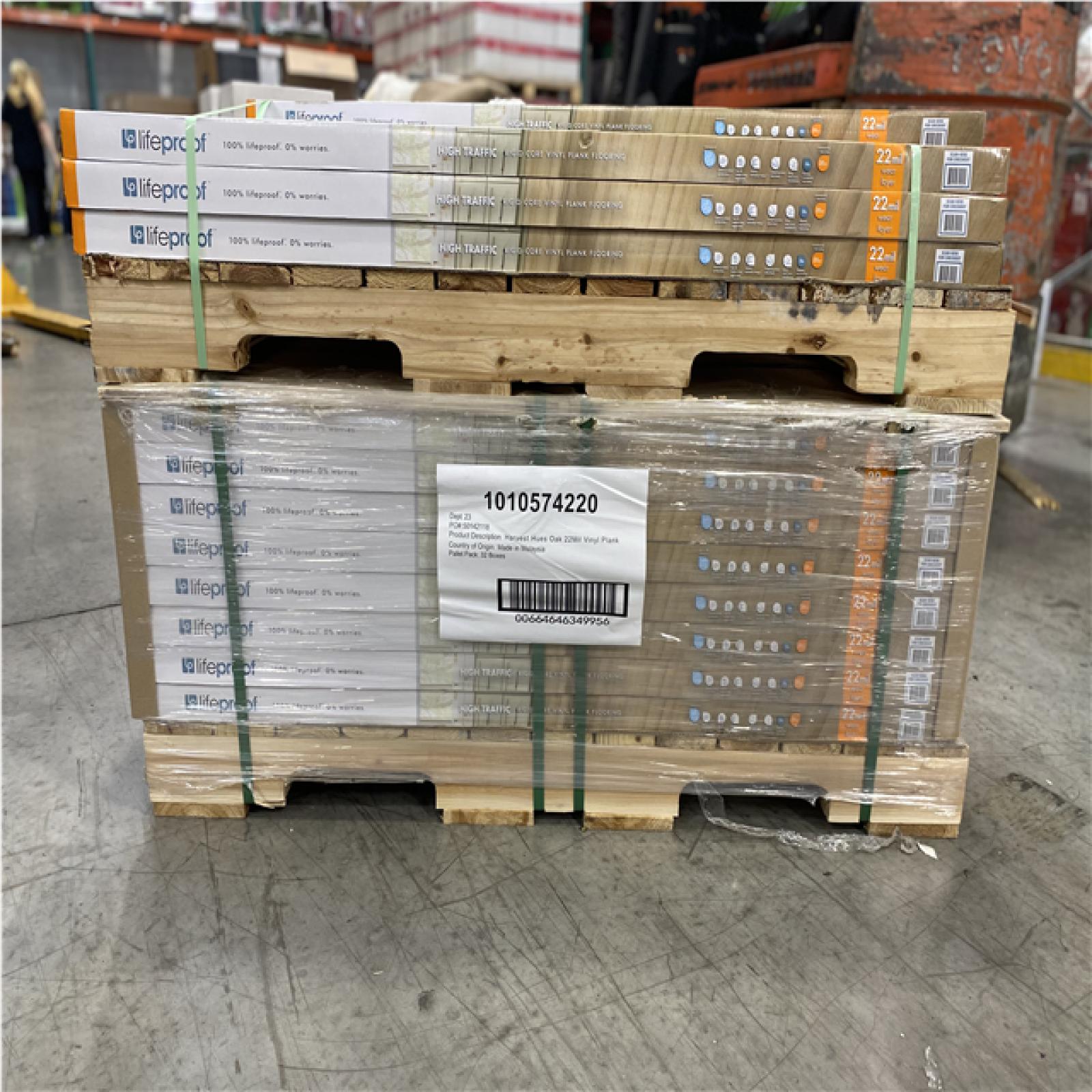 DALLAS LOCATION- Lifeproof Harvest Hues Oak 22 MIL x 9 in. W x 48 in. L Vinyl Flooring PALLET (46 CASES)