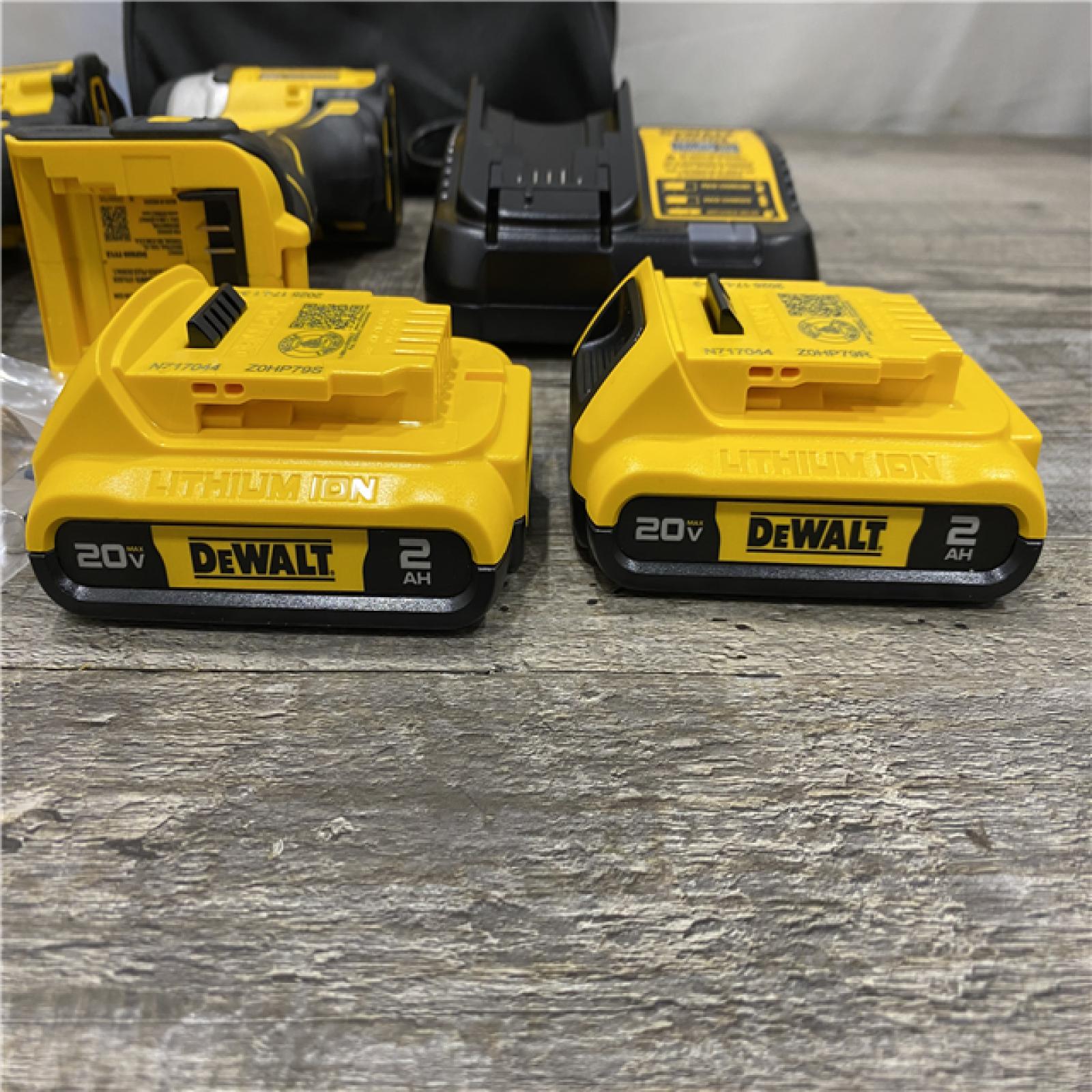AS-IS DEWALT ATOMIC 20-Volt MAX Lithium-Ion Cordless Combo Kit