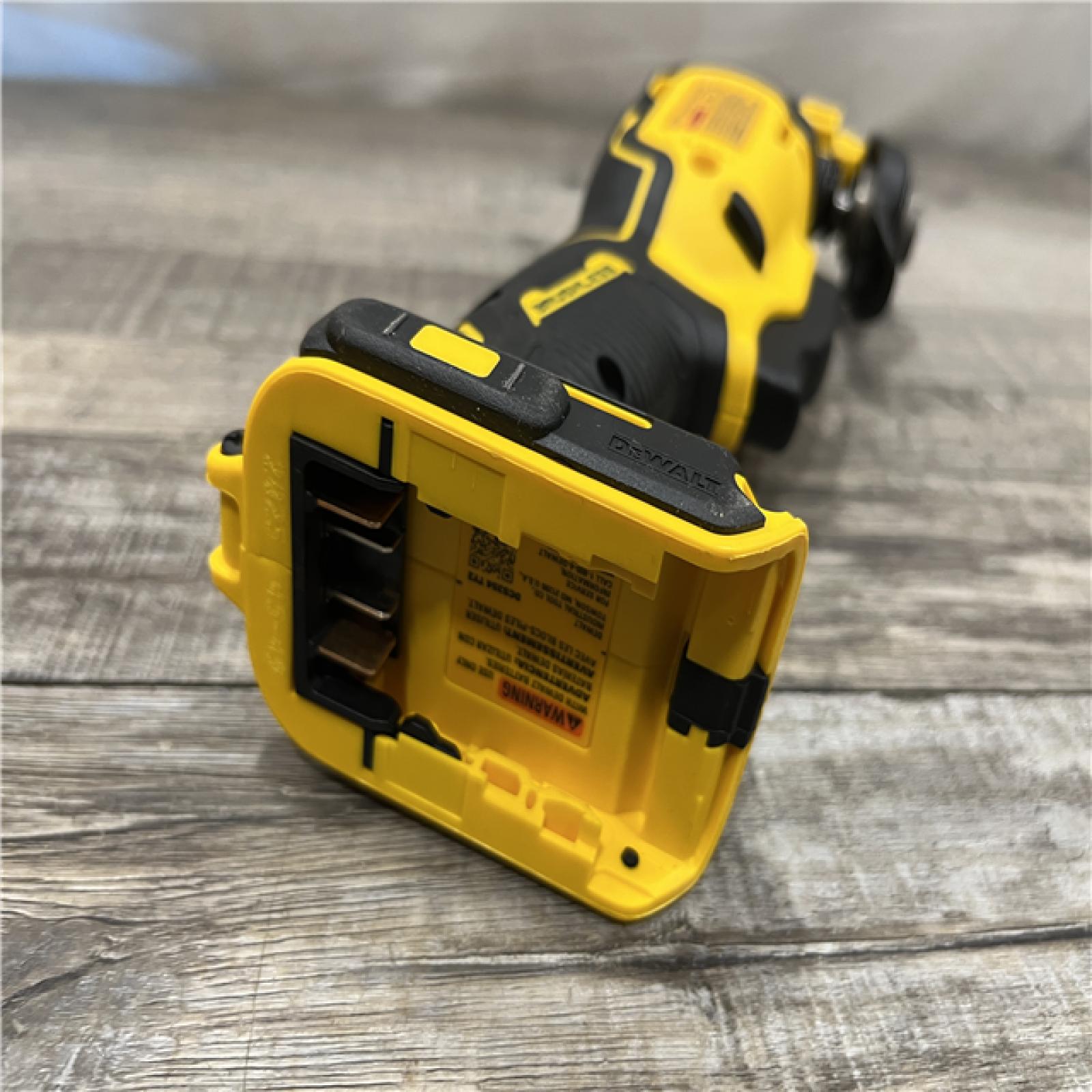 AS-IS DEWALT ATOMIC 20V MAX Cordless Brushless Oscillating Multi Tool (Tool Only)