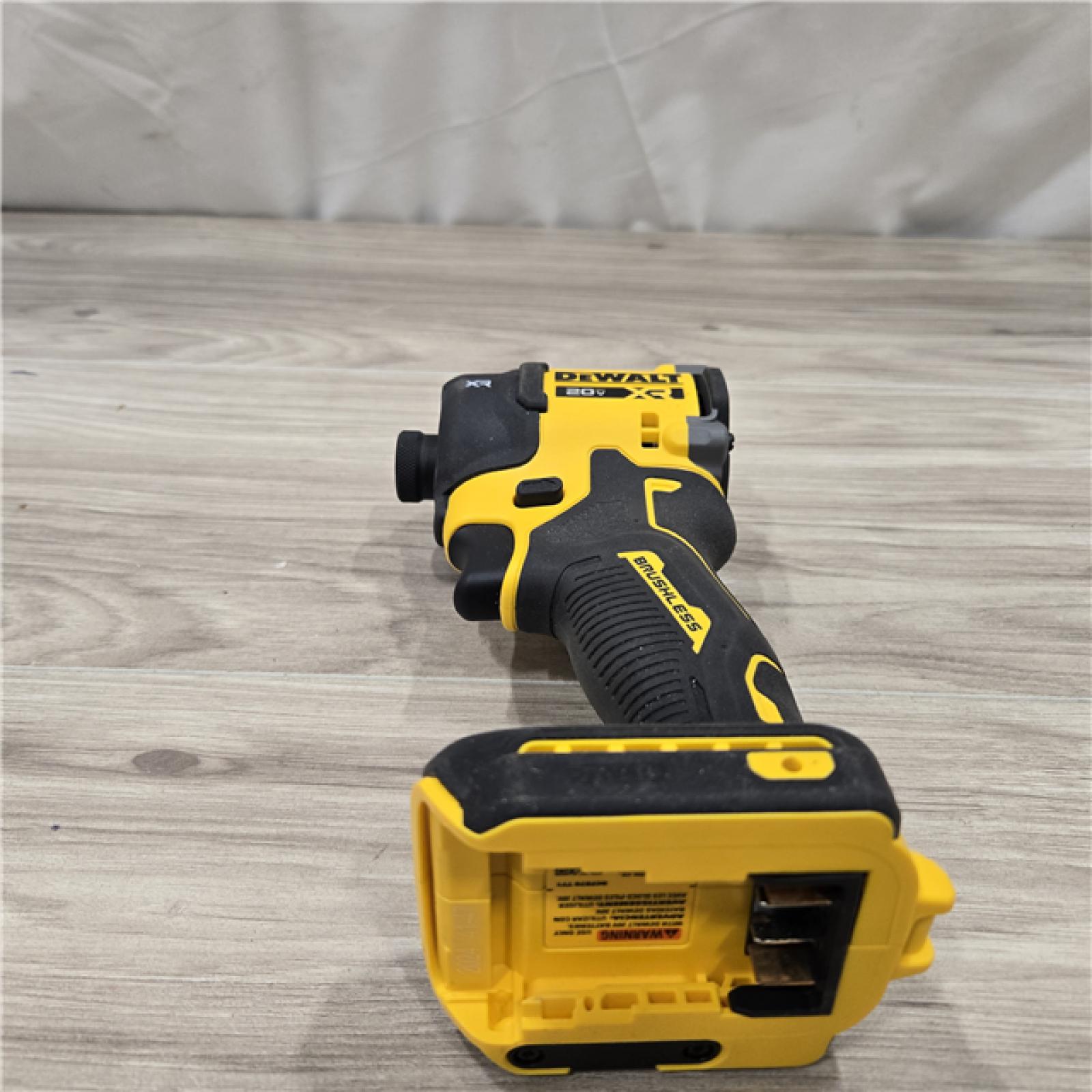 AS-IS DEWALT 20V MAX* XR Cordless 1/4 Quiet Hydraulic Impact Driver (Tool-Only)