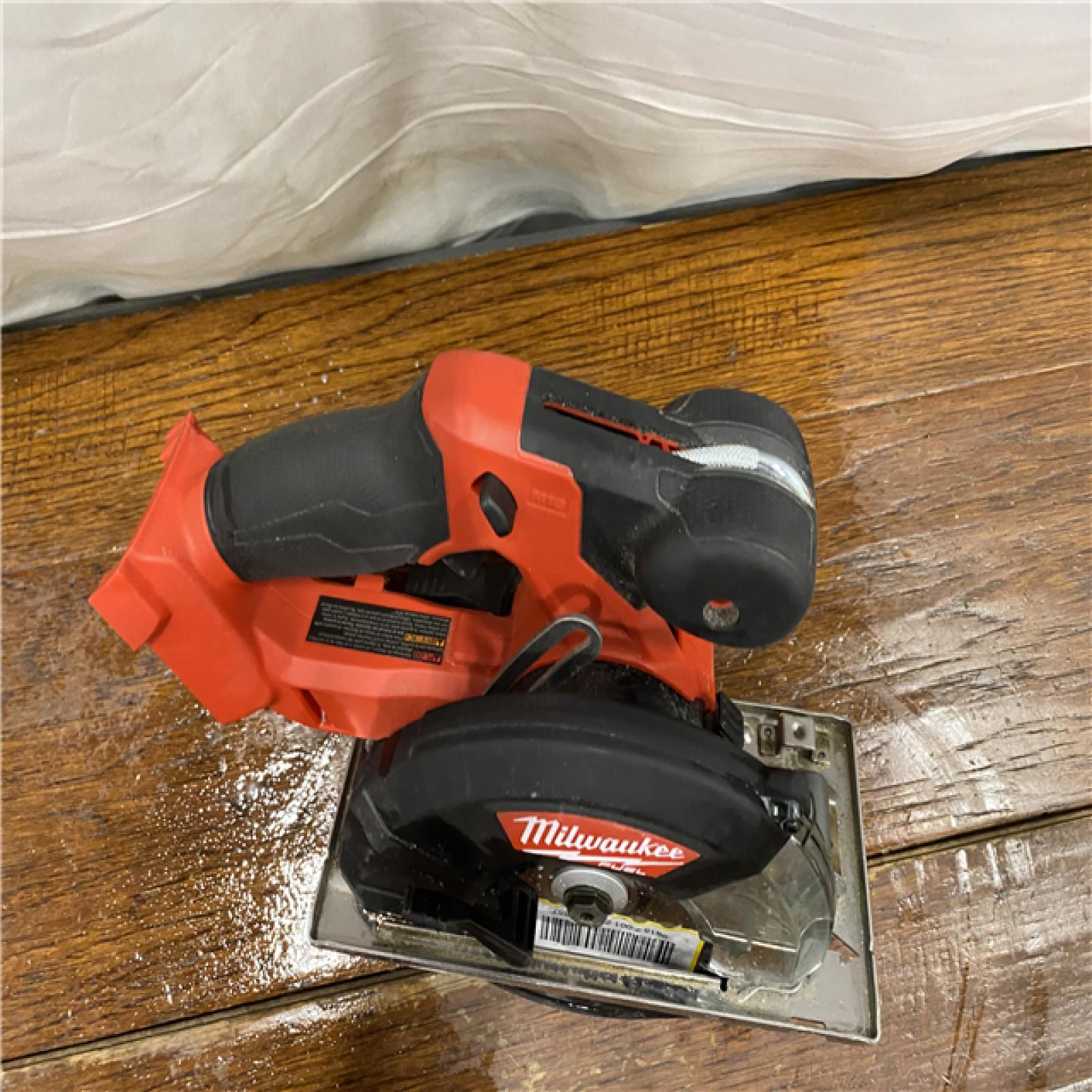 AS-IS Milwaukee 2782-20 M18 FUEL 18V Brushless Lithium-Ion 5-3/8 Cordless Metal Saw