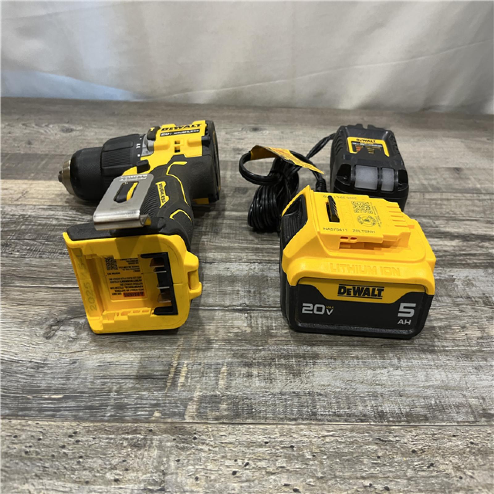 AS-IS DEWALT ATOMIC 20V Lithium-Ion Cordless 1/2 in. Hammer Drill Kit