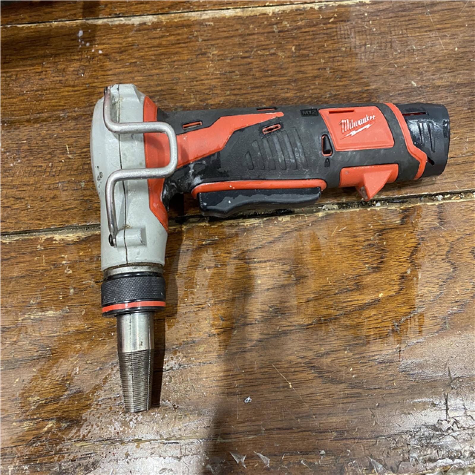 AS-IS Milwaukee M12 12-Volt Lithium-Ion Cordless PEX Expansion Tool Kit with (2) 1.5 Ah Batteries, (3) Expansion Heads and Hard Case