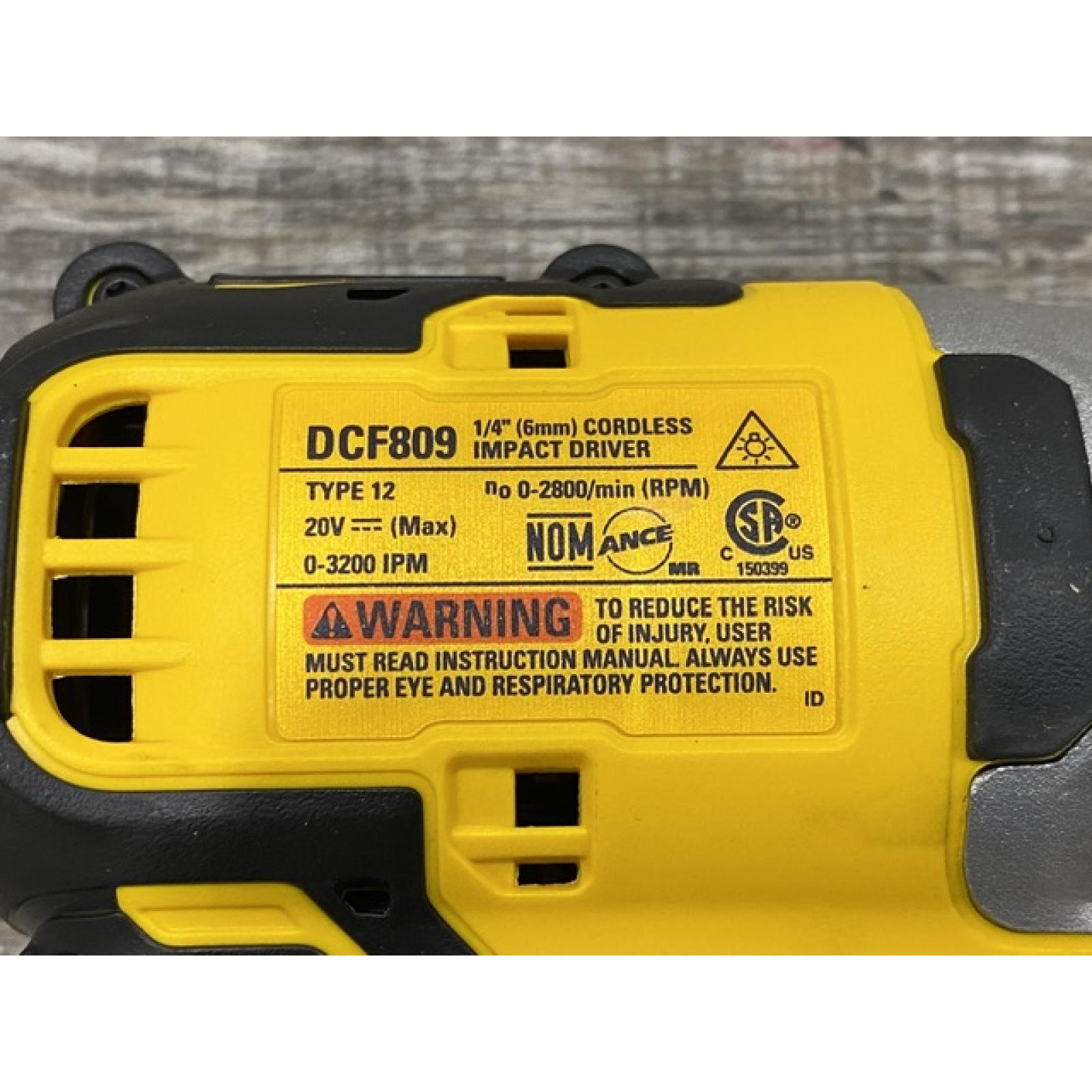 AS-IS DEWALT Atomic 20V Max Lithium-Ion Brushless Cordless Compact 1/4 in. Impact Driver Kit