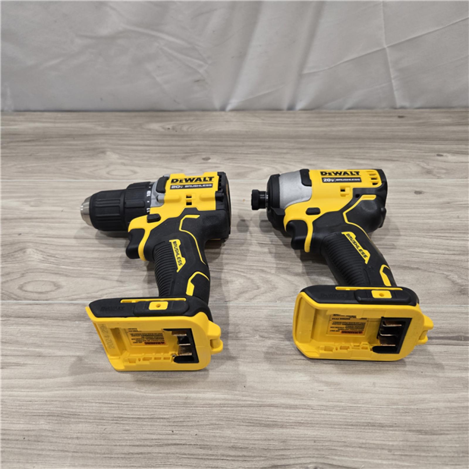 AS-IS Dewalt DCK225D2 20V MAX ATOMIC Cordless Drill Driver and Impact Driver Combo Kit