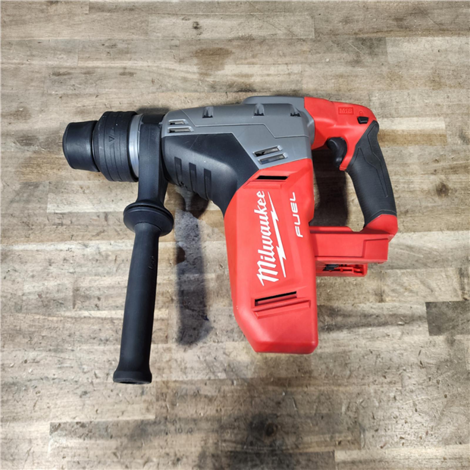 HOUSTON LOCATION - AS-IS Milwaukee FUEL 18V Lithium-Ion Brushless Cordless 1-9/16 in. SDS-Max Rotary Hammer (Tool-Only)