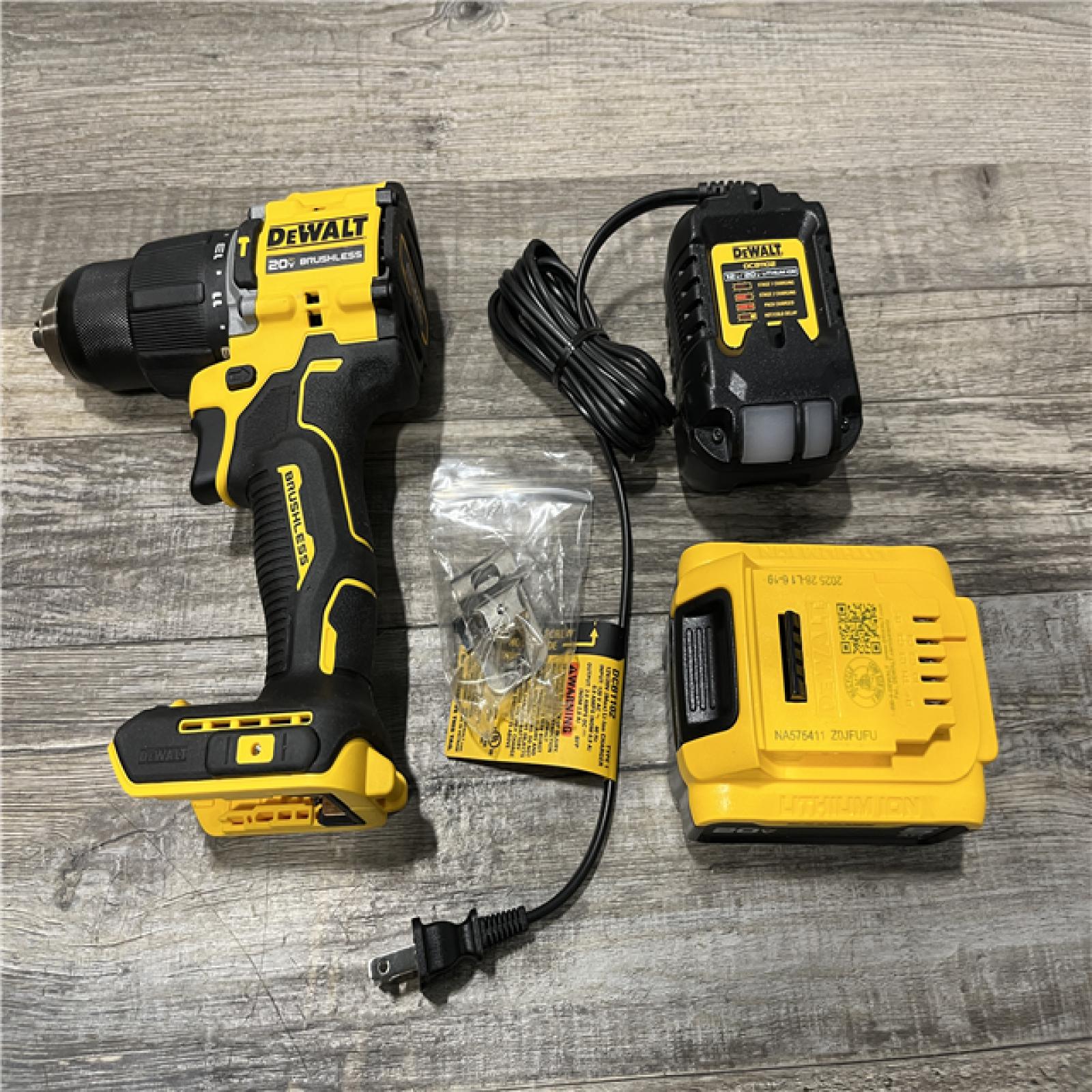 AS-IS DEWALT ATOMIC 20V Lithium-Ion Cordless 1/2 in. Hammer Drill Kit