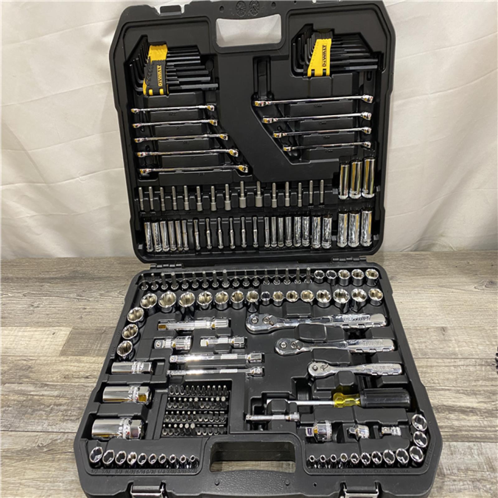 LIKE NEW - DEWALT 1/4 in.  3/8 in.  and 1/2 in. Drive Polished Chrome Mechanics Tool Set (200-Piece)