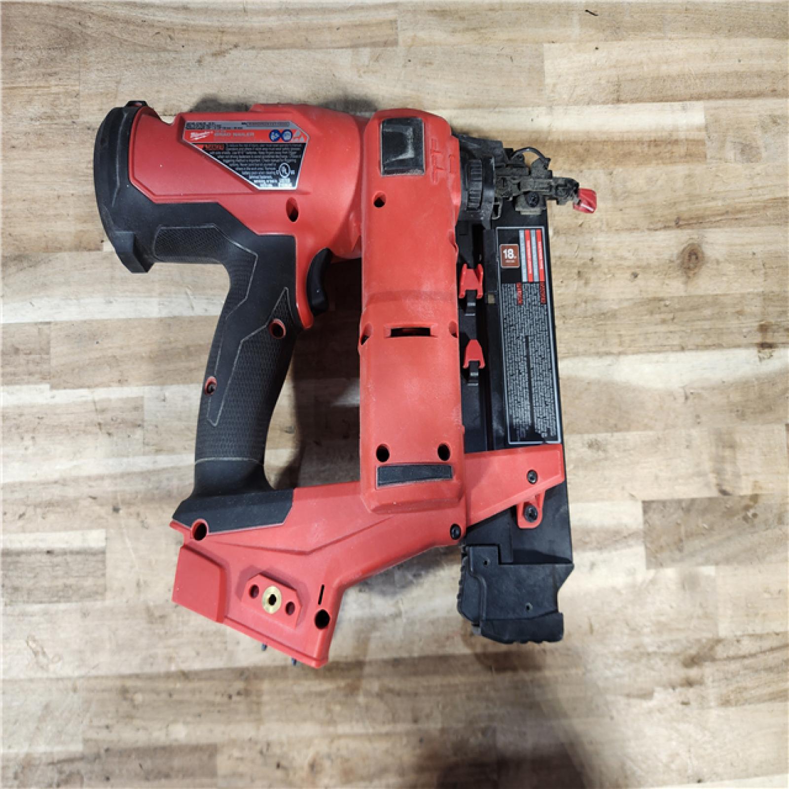 HOUSTON LOCATION - AS-IS Milwaukee FUEL 18-Volt Lithium-Ion Brushless Cordless Gen II 18-Gauge Brad Nailer (Tool-Only)