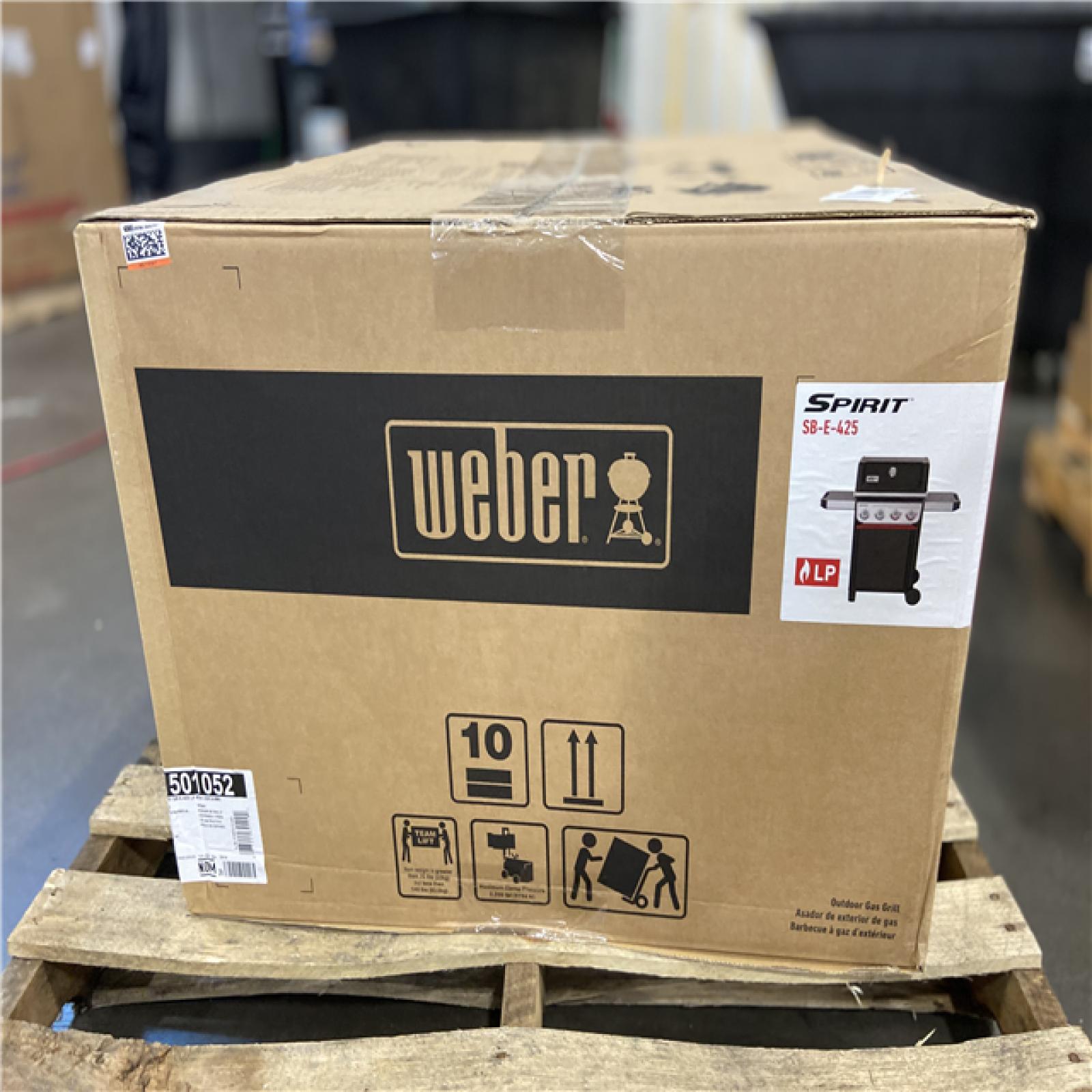DALLAS LOCATION - Weber Spirit SB-E-425 4-Burner Propane Gas Grill in Black with Powerful Boost Burners